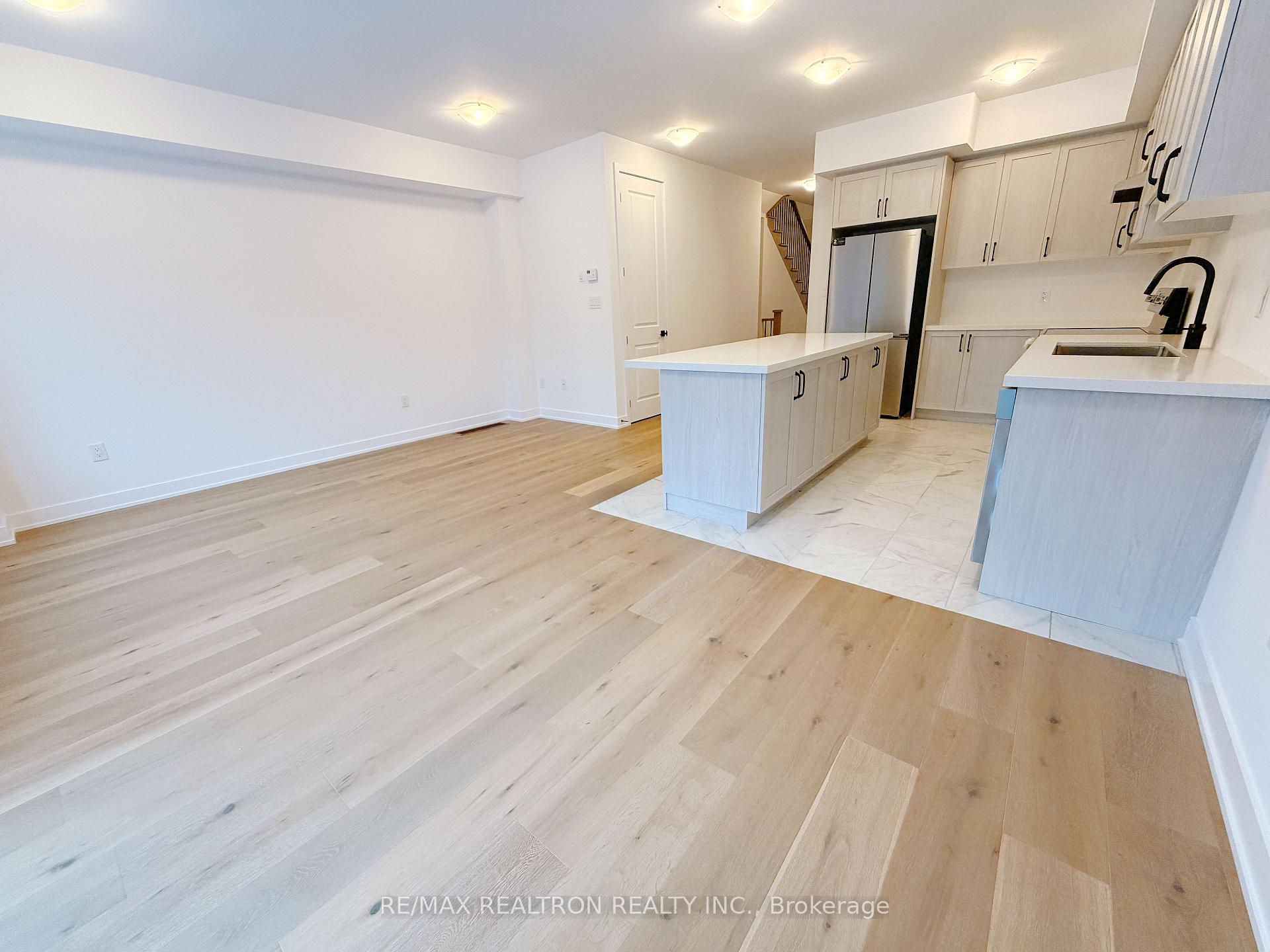 Photo 1 of 18 McAush Street, Barrie, Rural Barrie Southeast — HOMEH