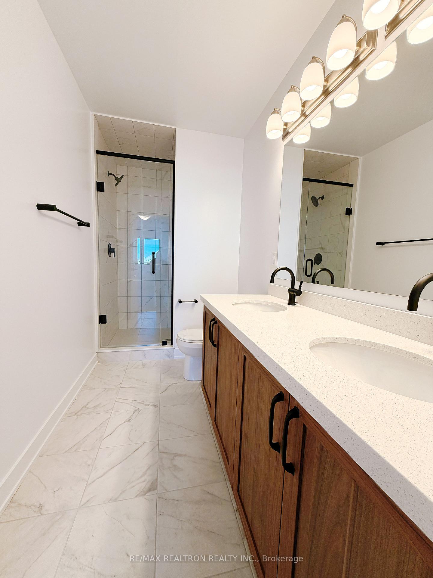 Photo 9 of 18 McAush Street, Barrie, Rural Barrie Southeast — HOMEH