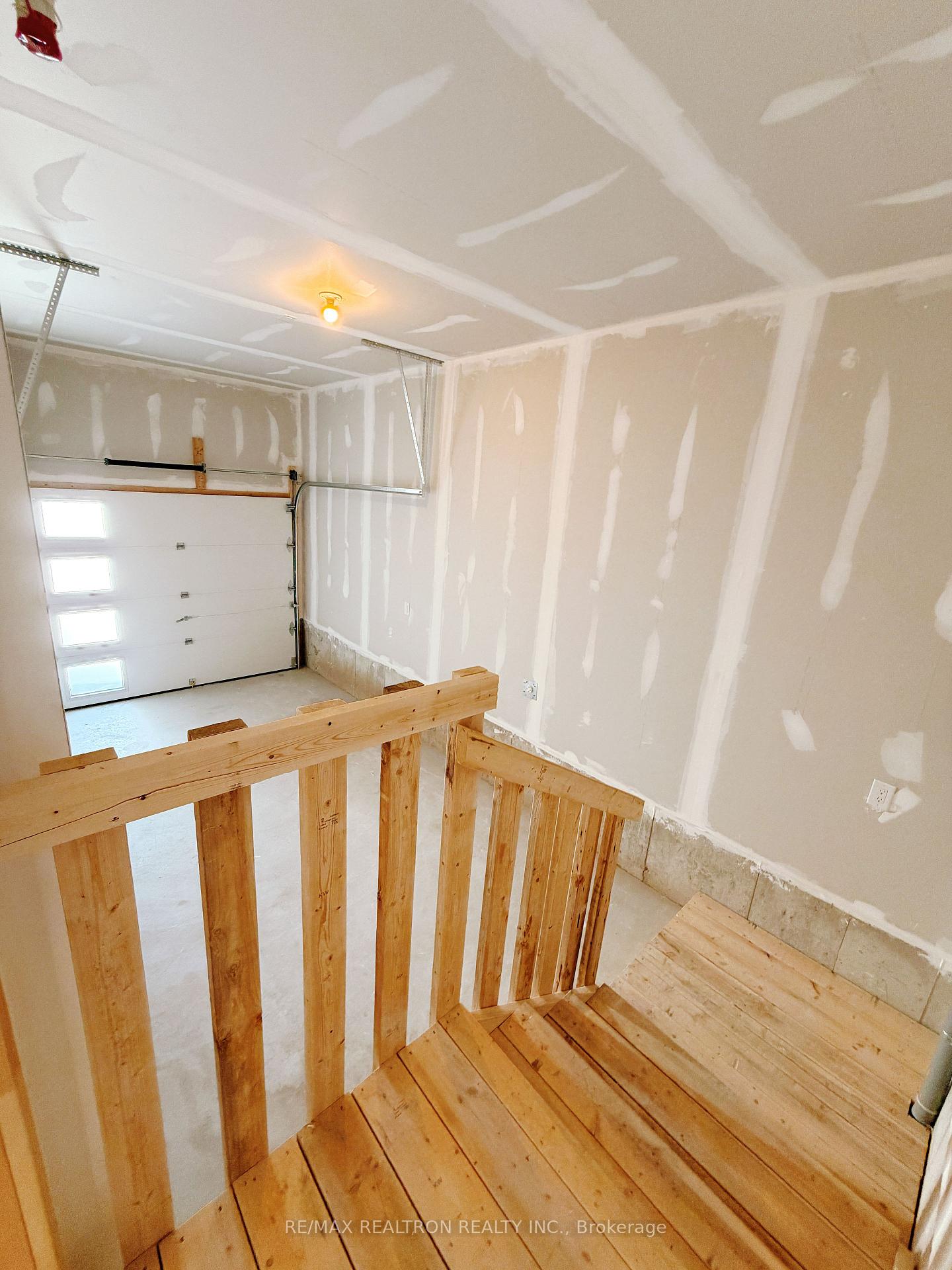 Photo 28 of 18 McAush Street, Barrie, Rural Barrie Southeast — HOMEH