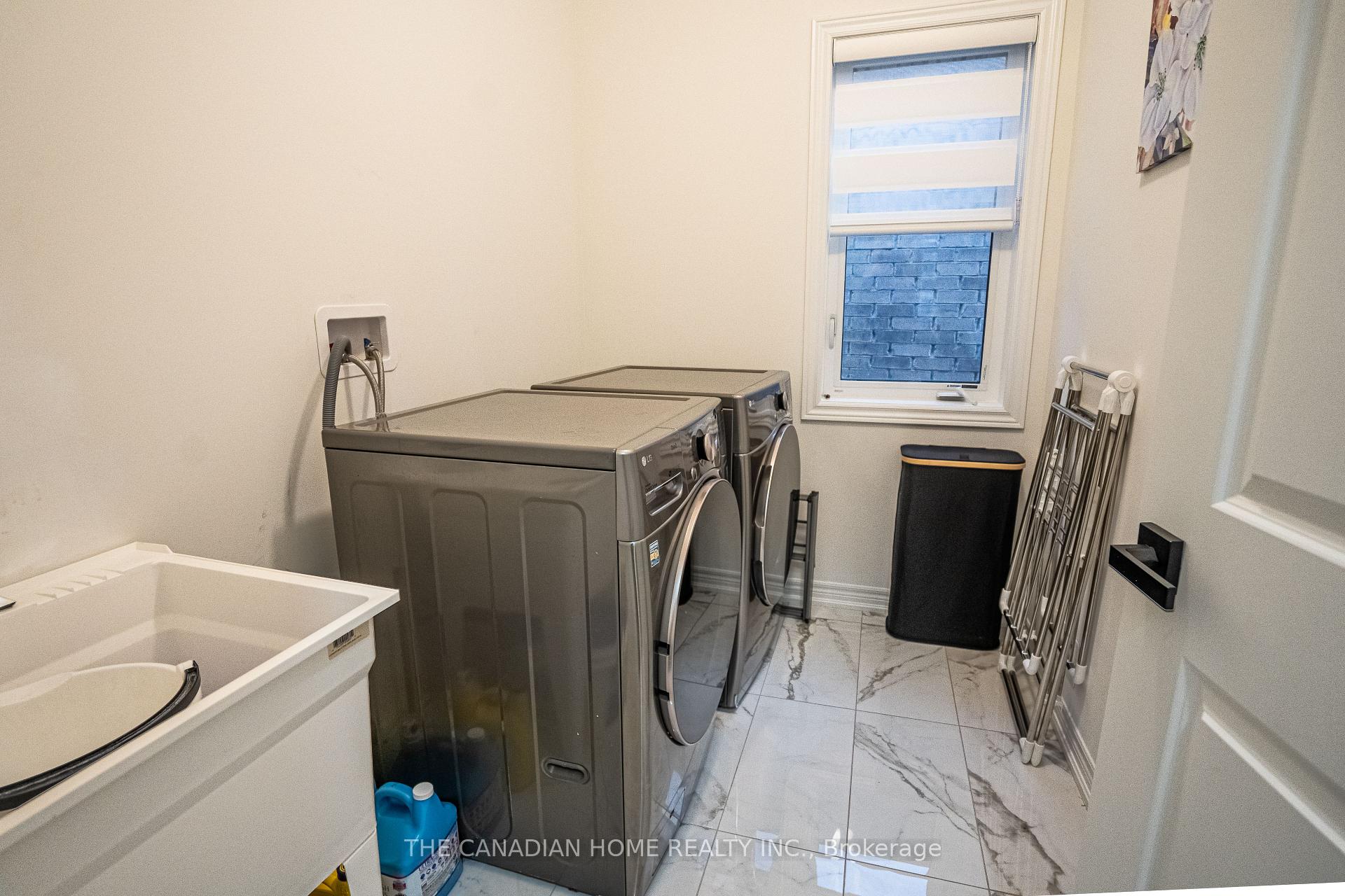 Photo 16 of 135 Micklefield Avenue, Whitby, Rural Whitby — HOMEH