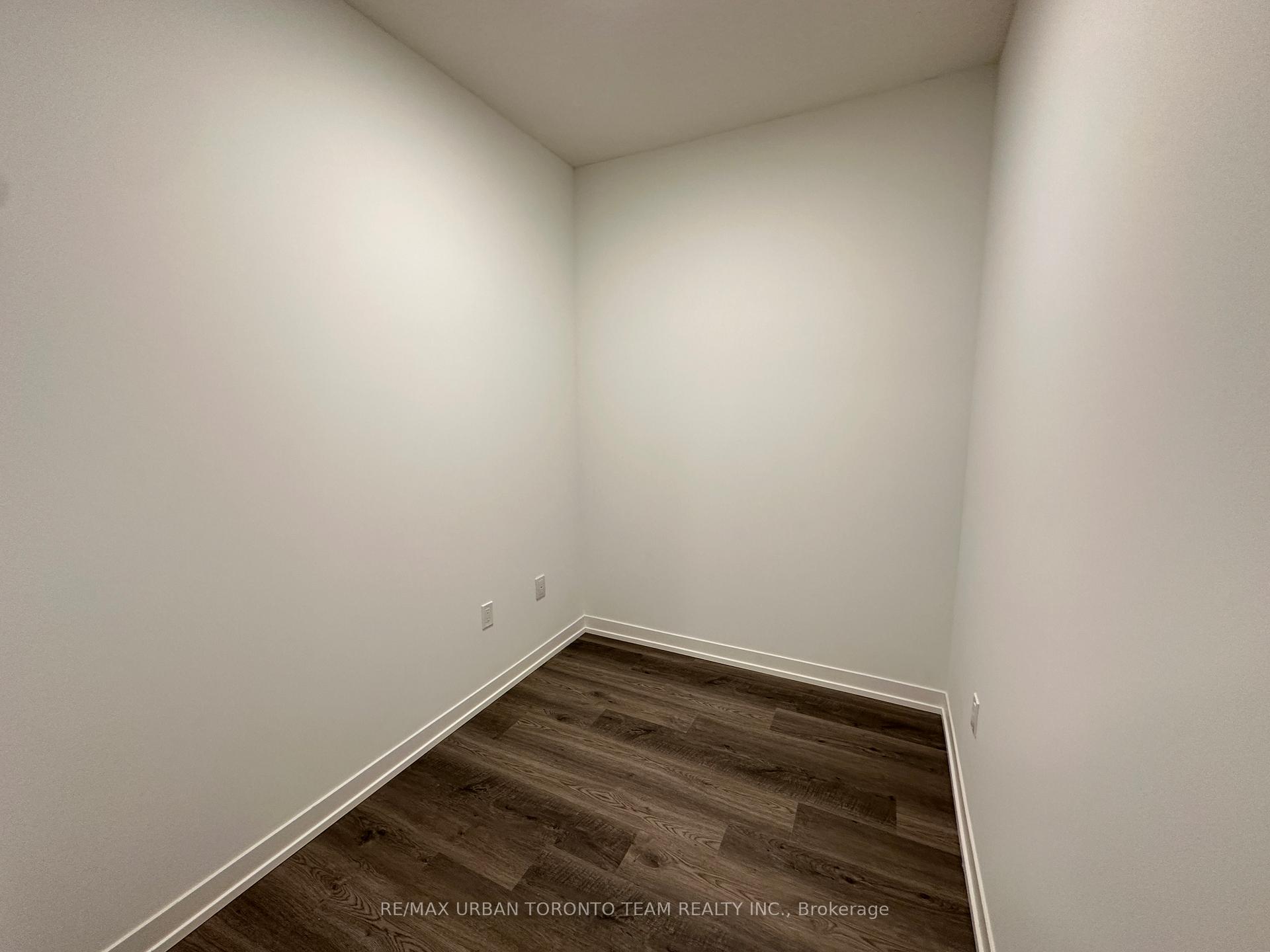 Photo 6 of Unit 1701, 8 Interchange Way, Vaughan, Vaughan Corporate Centre — HOMEH