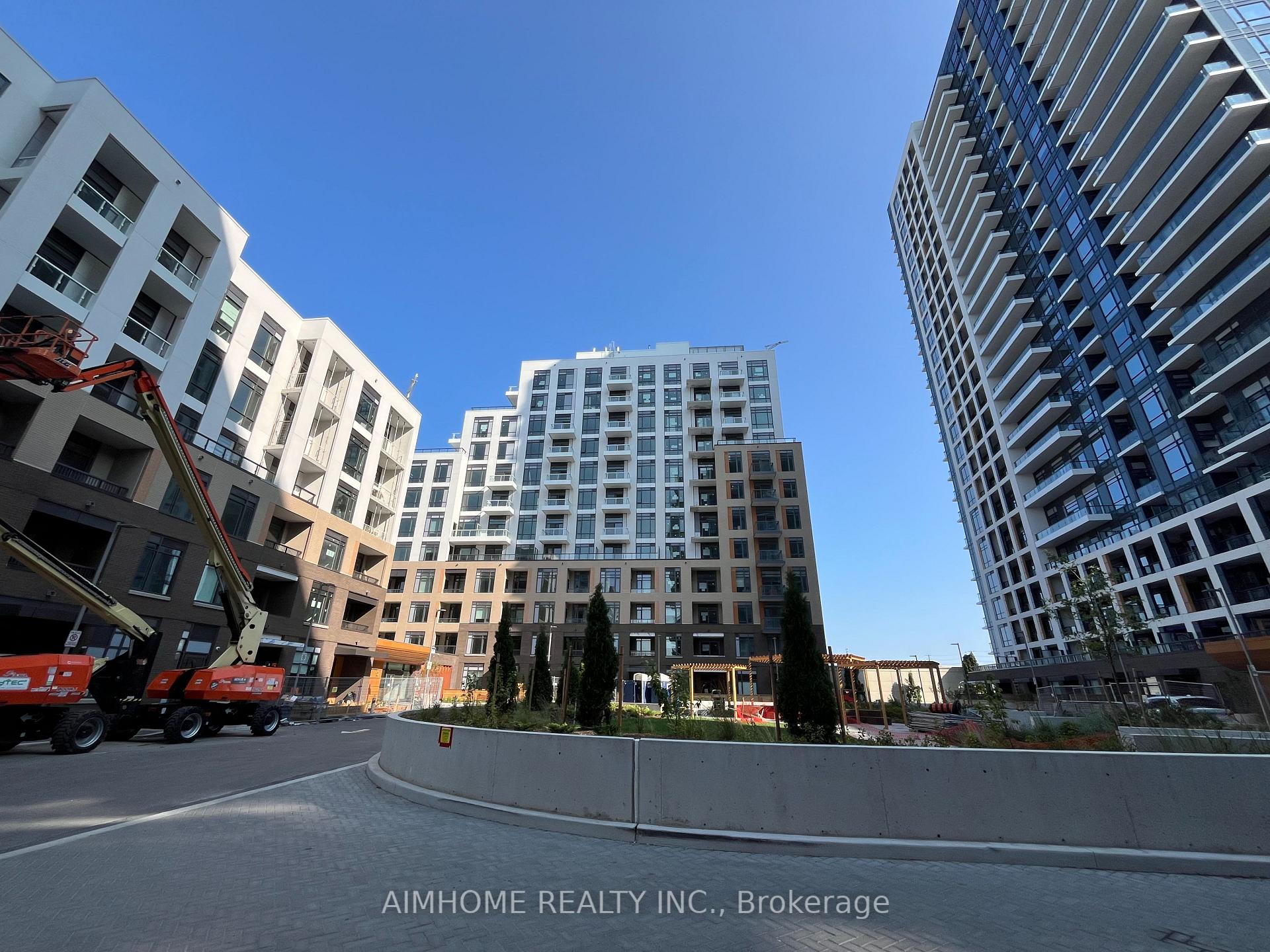 Photo 1 of Unit 702, 8 Beverley Glen Boulevard, Vaughan, Beverley Glen — HOMEH