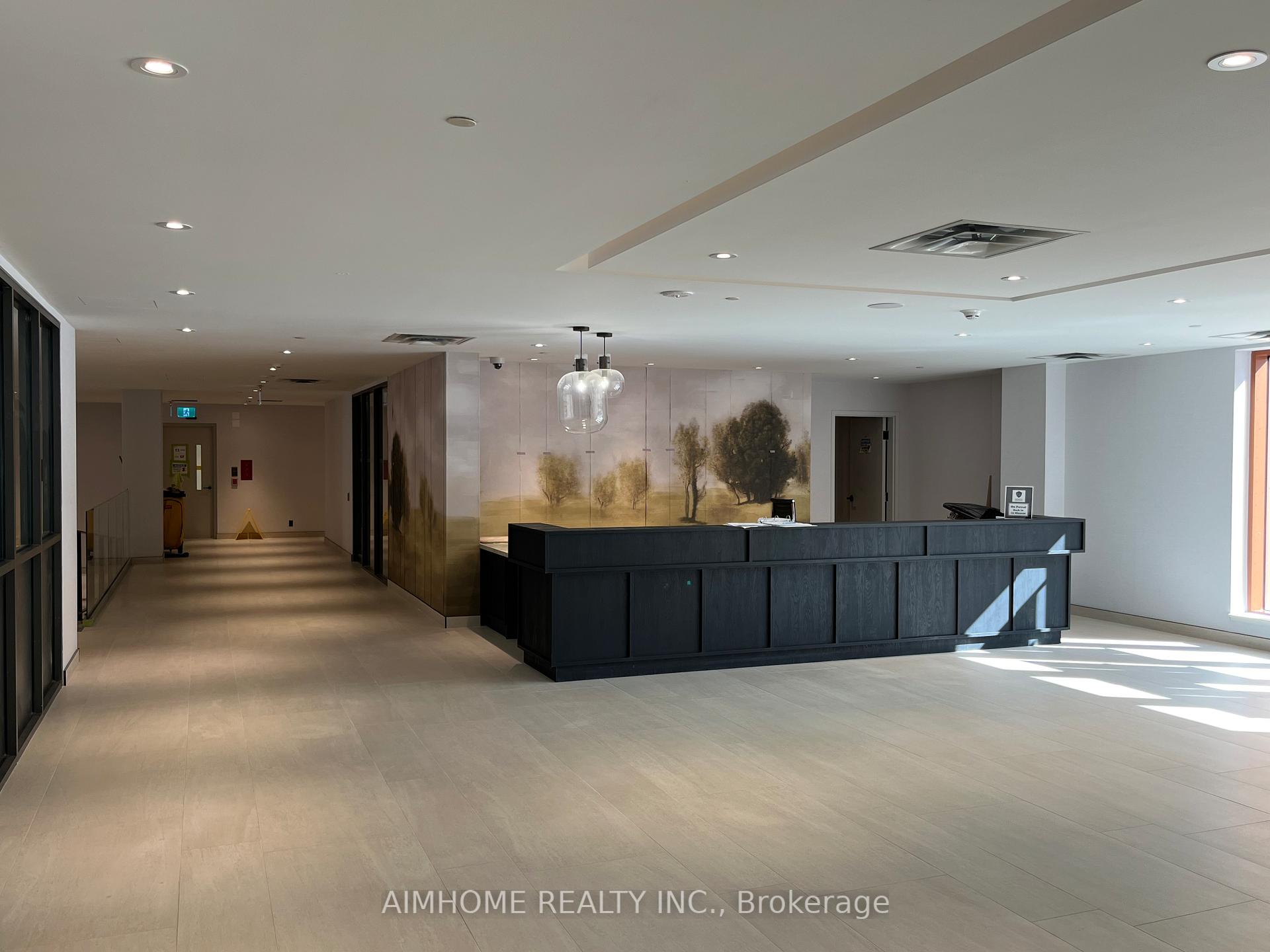 Photo 8 of Unit 702, 8 Beverley Glen Boulevard, Vaughan, Beverley Glen — HOMEH