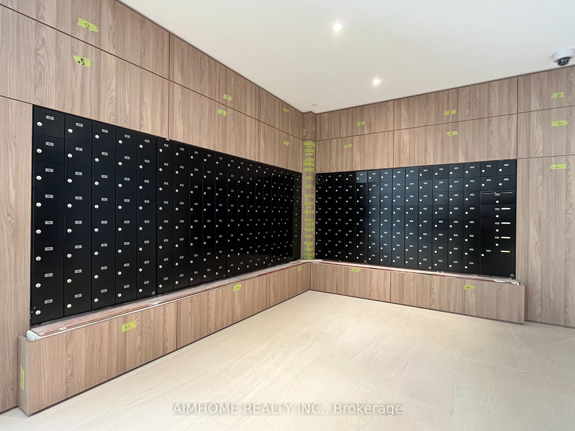 Photo 2 of Unit 702, 8 Beverley Glen Boulevard, Vaughan, Beverley Glen — HOMEH