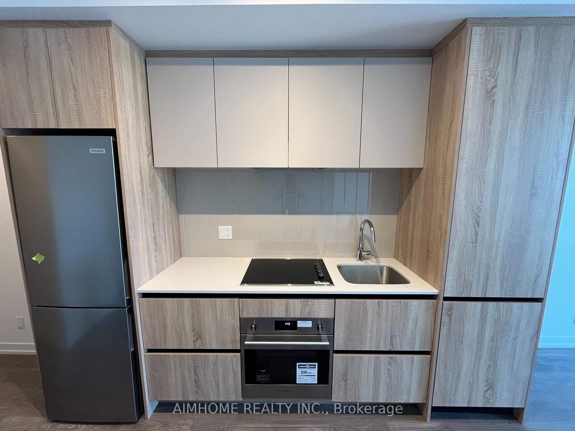Photo 16 of Unit 702, 8 Beverley Glen Boulevard, Vaughan, Beverley Glen — HOMEH