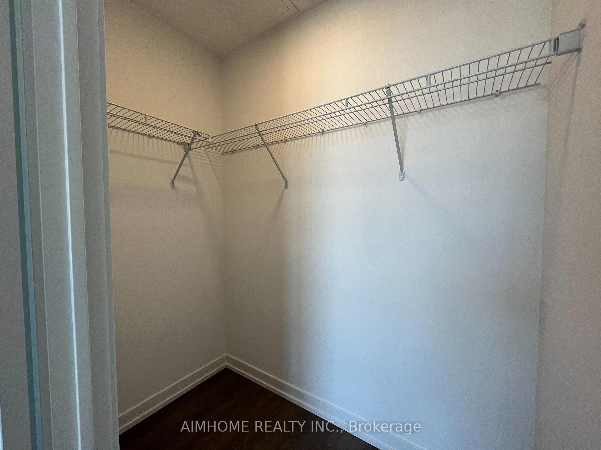 Photo 7 of Unit 702, 8 Beverley Glen Boulevard, Vaughan, Beverley Glen — HOMEH