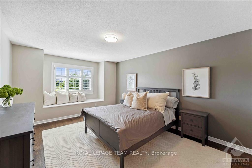 Photo 4 of 1027 Red Spruce Street, Ottawa, Riverside South/Gloucester Glen — HOMEH