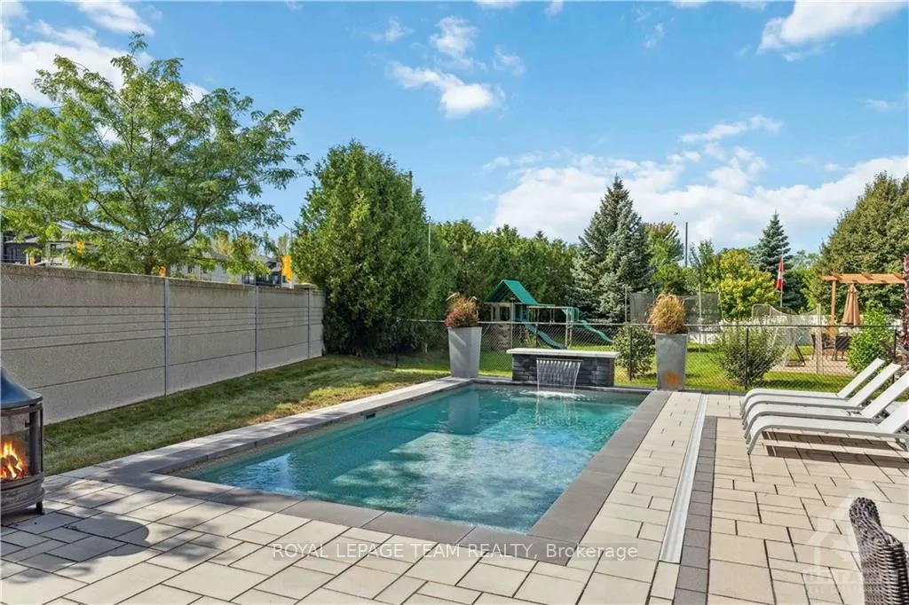 Photo 16 of 1027 Red Spruce Street, Ottawa, Riverside South/Gloucester Glen — HOMEH