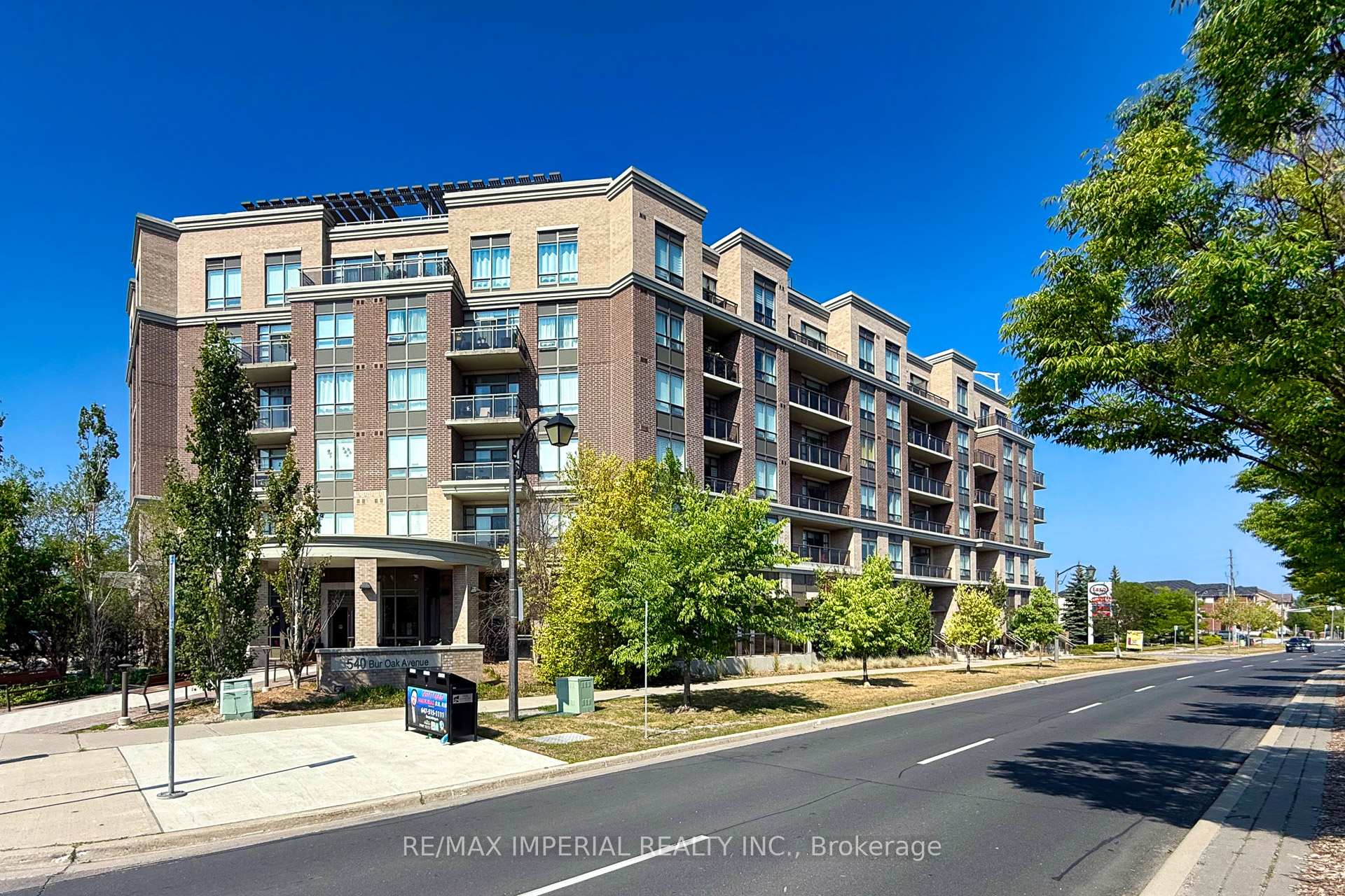 Photo 1 of Unit 530, 540 Bur Oak Avenue, Markham, Berczy — HOMEH