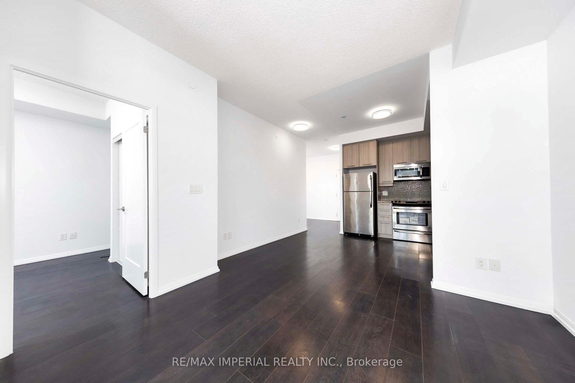 Photo 6 of Unit 530, 540 Bur Oak Avenue, Markham, Berczy — HOMEH