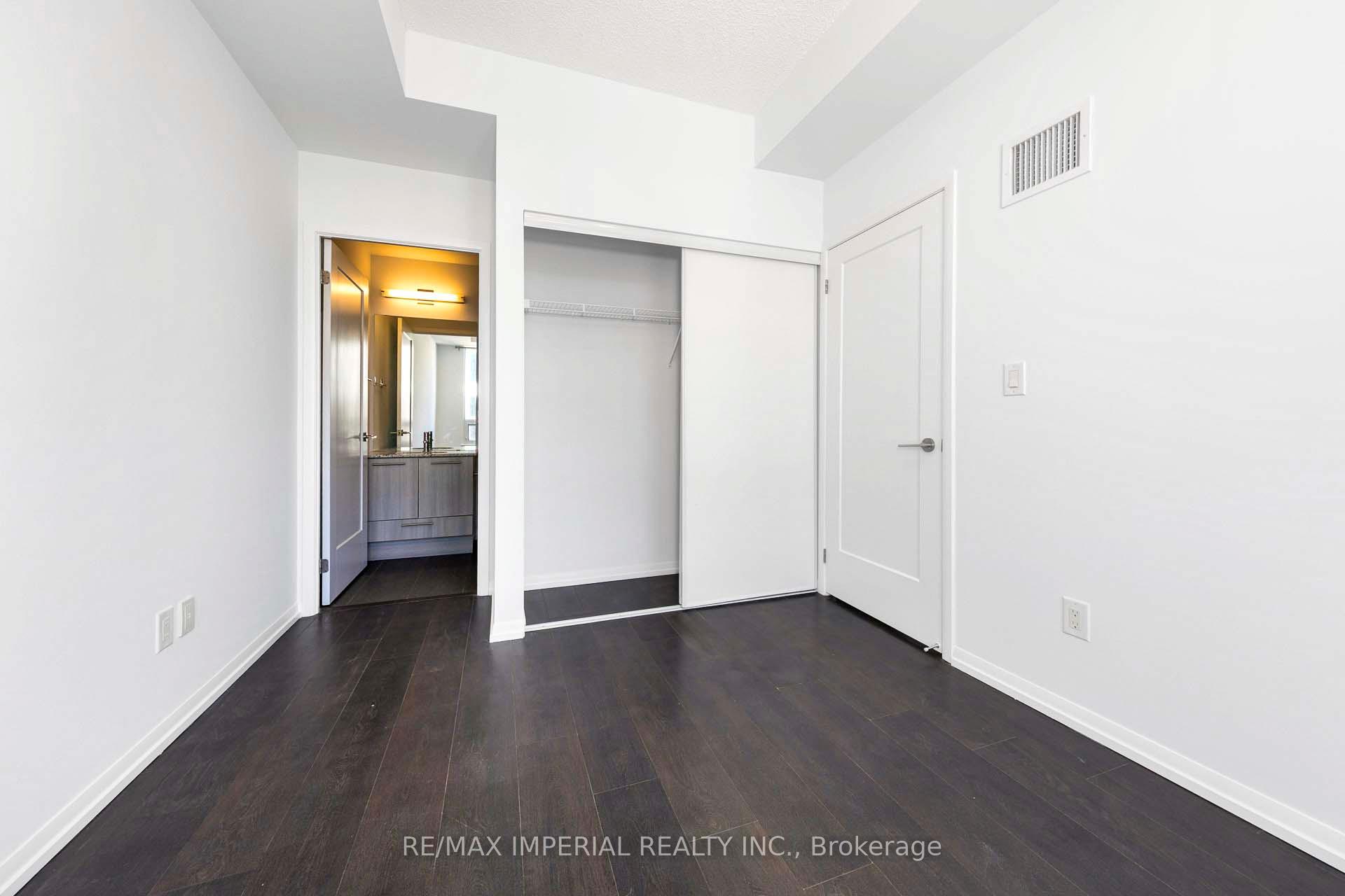 Photo 35 of Unit 530, 540 Bur Oak Avenue, Markham, Berczy — HOMEH
