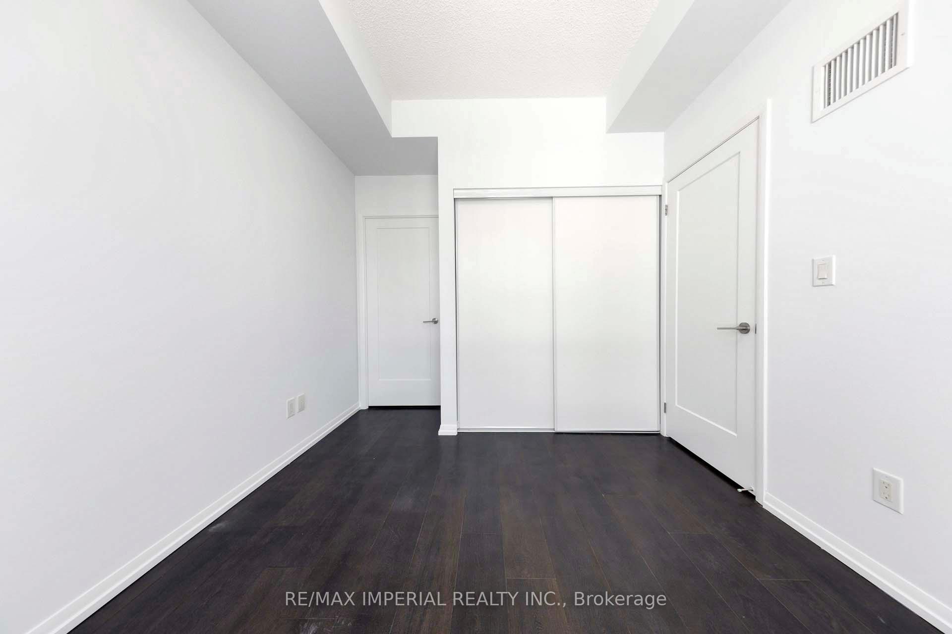 Photo 10 of Unit 530, 540 Bur Oak Avenue, Markham, Berczy — HOMEH