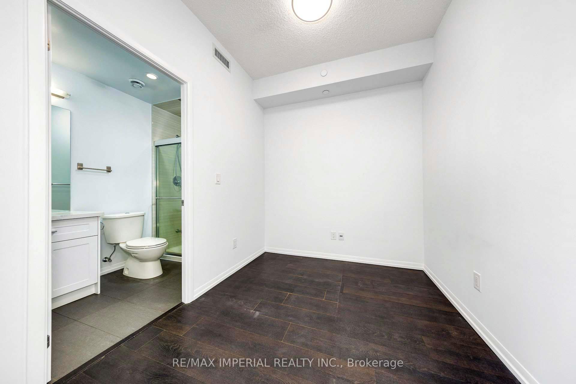 Photo 20 of Unit 530, 540 Bur Oak Avenue, Markham, Berczy — HOMEH