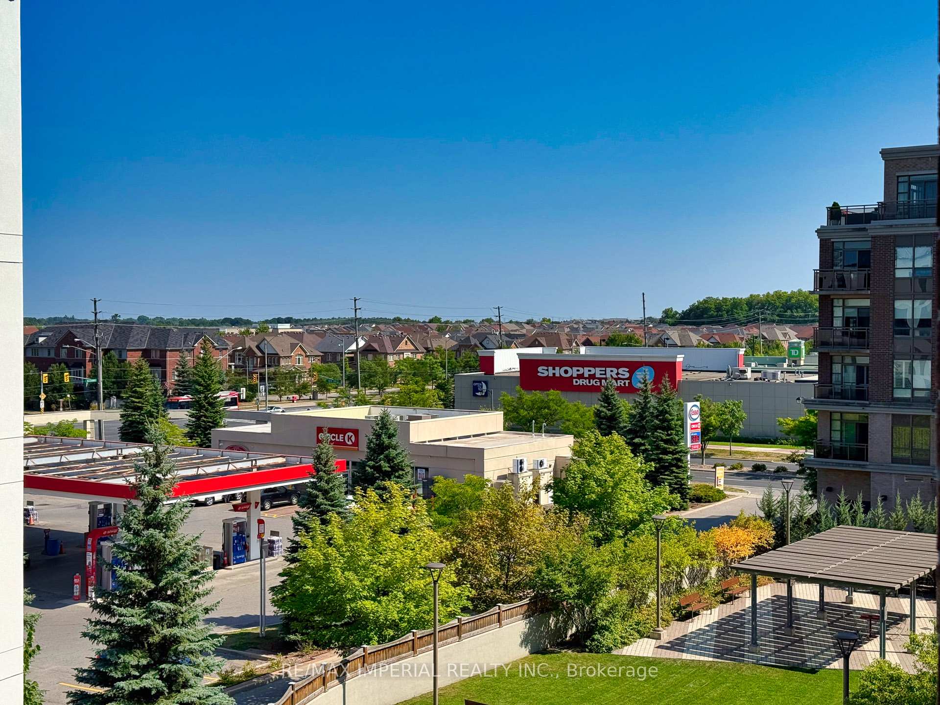 Photo 42 of Unit 530, 540 Bur Oak Avenue, Markham, Berczy — HOMEH