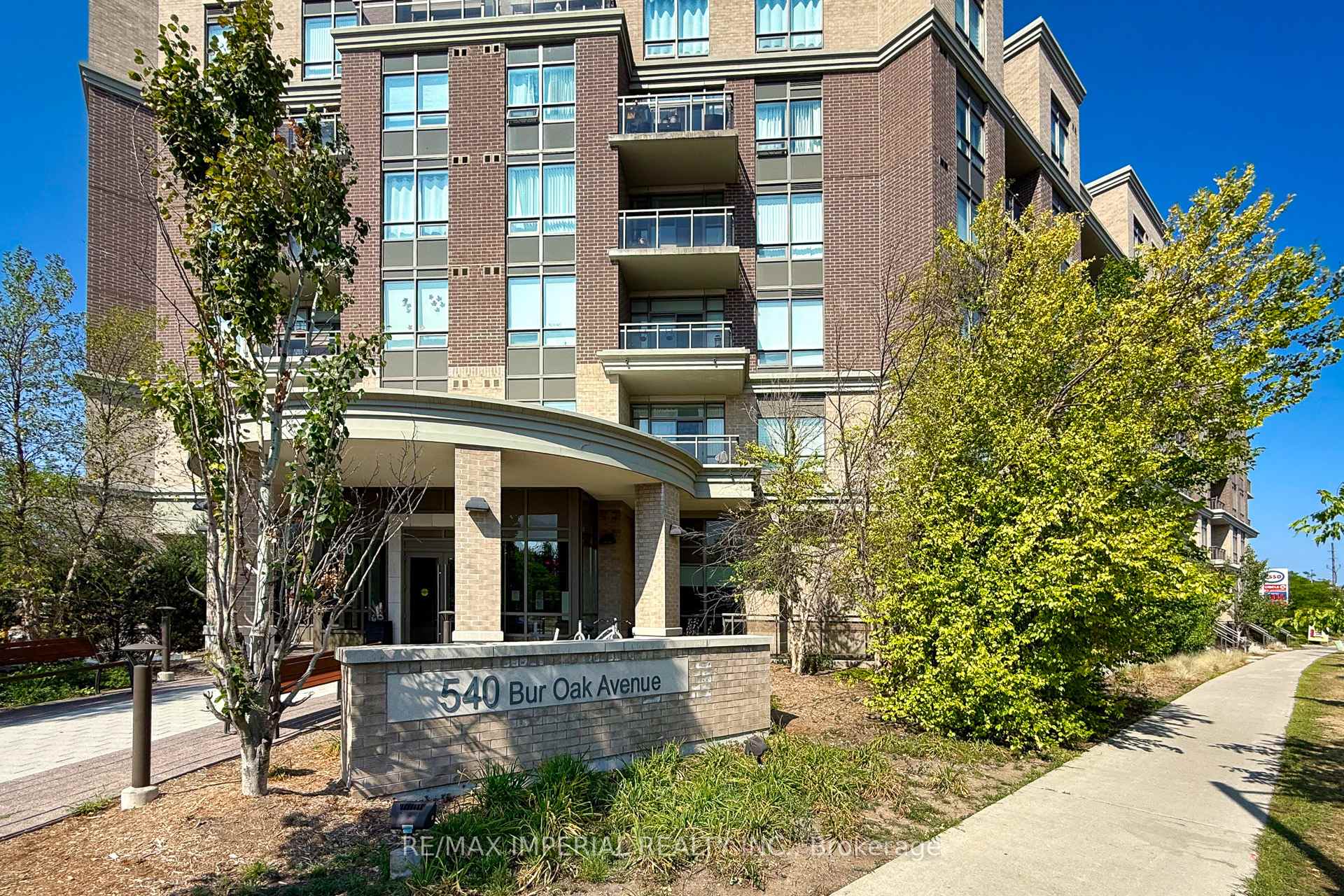Photo 33 of Unit 530, 540 Bur Oak Avenue, Markham, Berczy — HOMEH