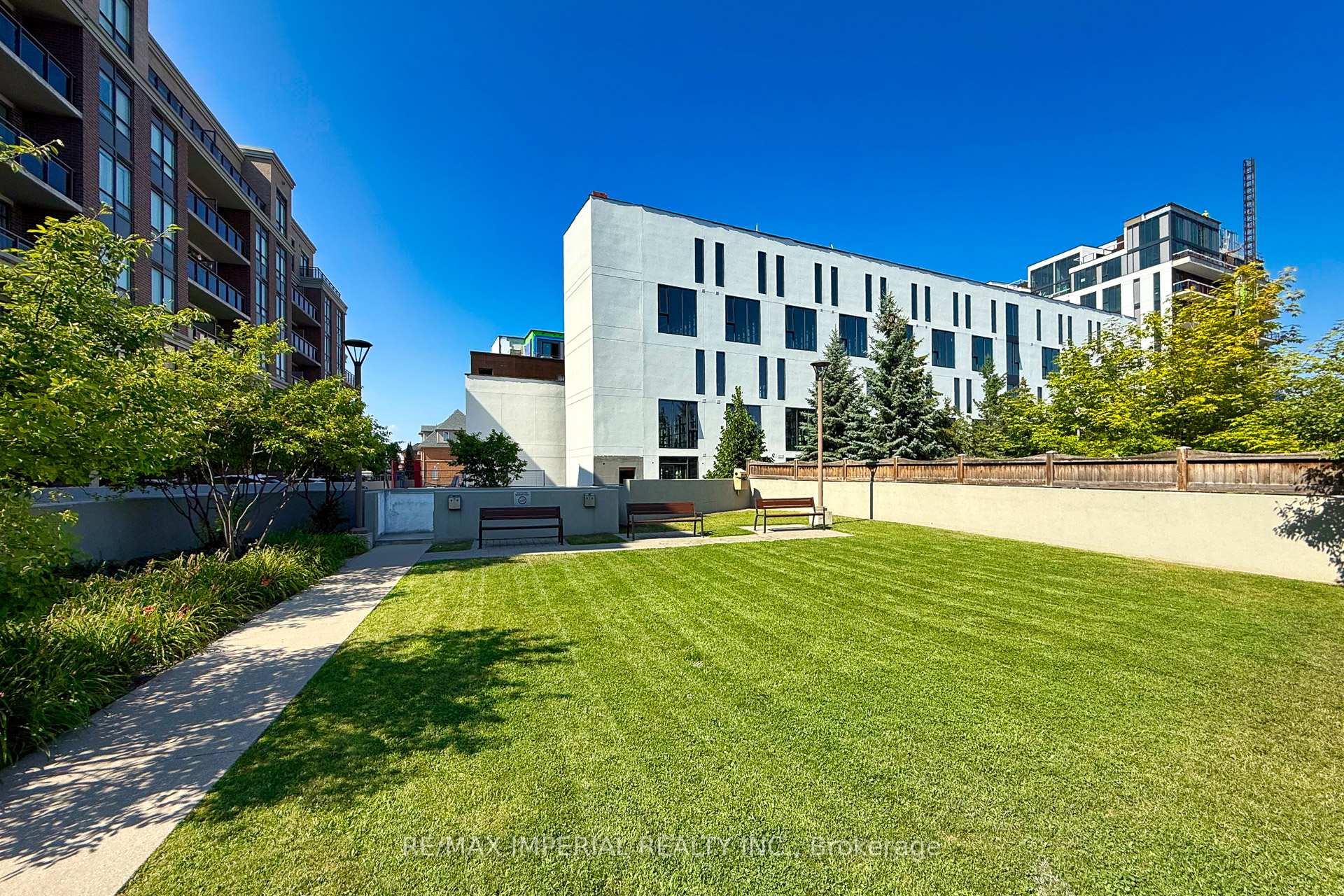 Photo 32 of Unit 530, 540 Bur Oak Avenue, Markham, Berczy — HOMEH