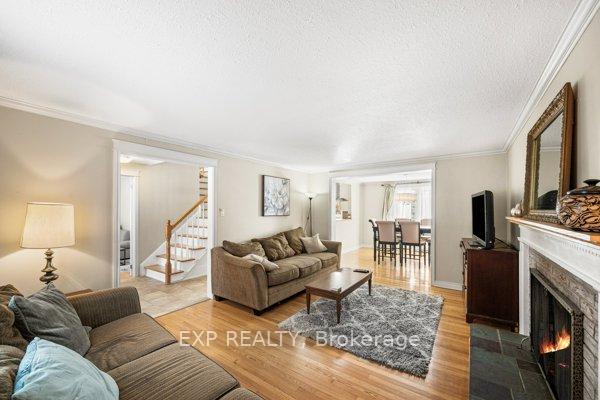 Photo 9 of 2389 Ogilvie Road E, Ottawa, Beacon Hill North — HOMEH