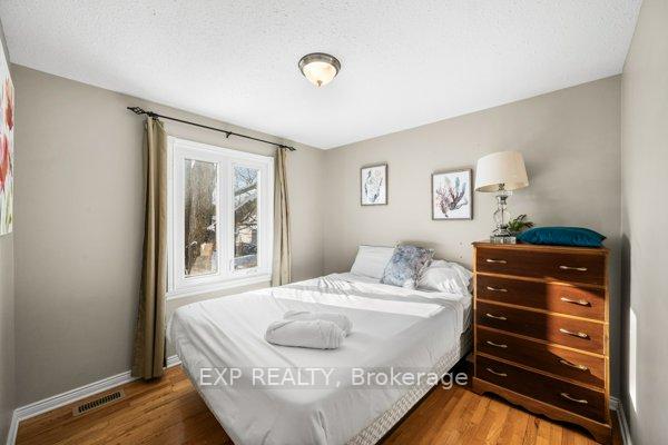 Photo 13 of 2389 Ogilvie Road E, Ottawa, Beacon Hill North — HOMEH