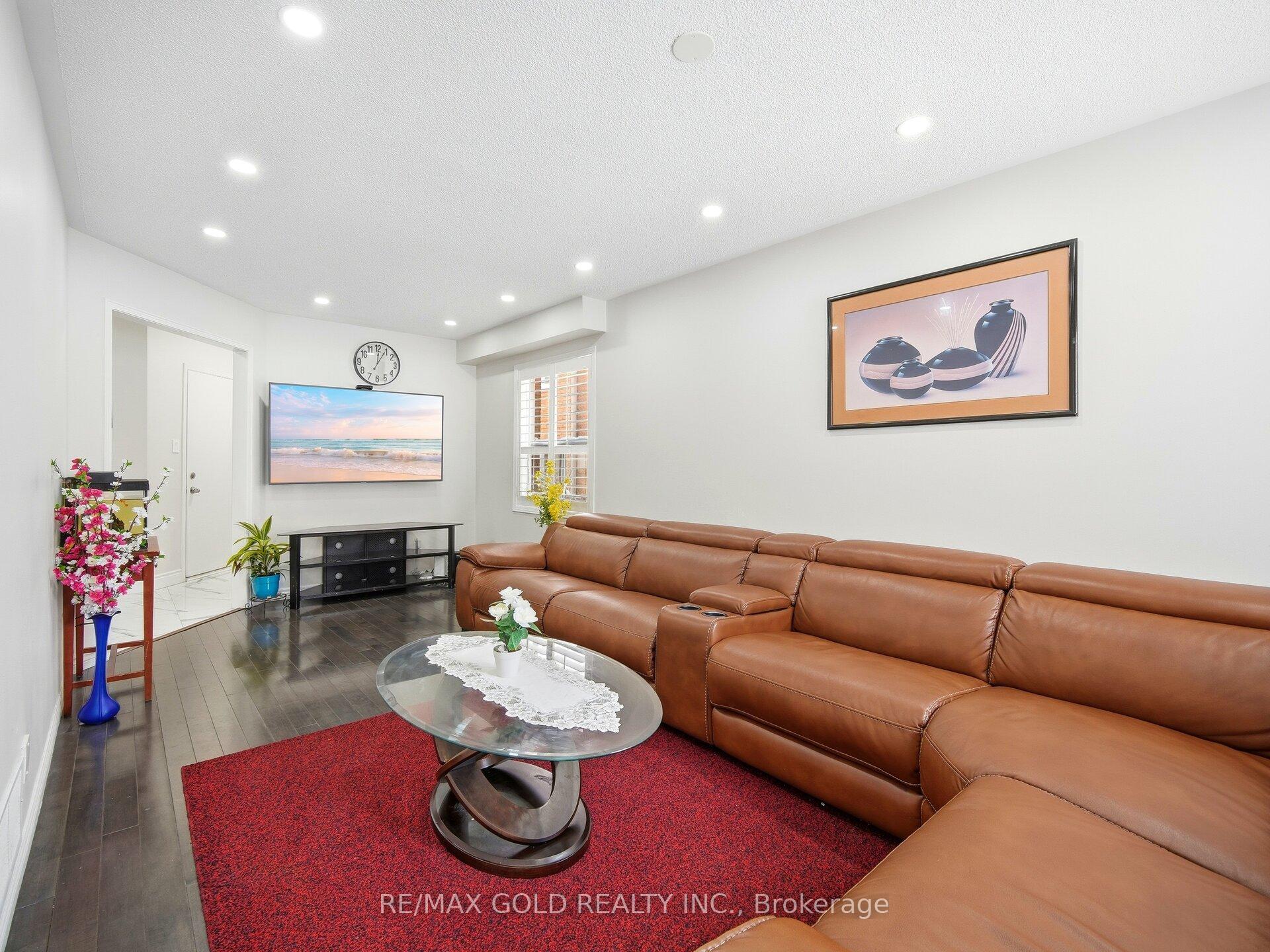 Photo 29 of 151 Clover Bloom Road, Brampton, Sandringham-Wellington — HOMEH