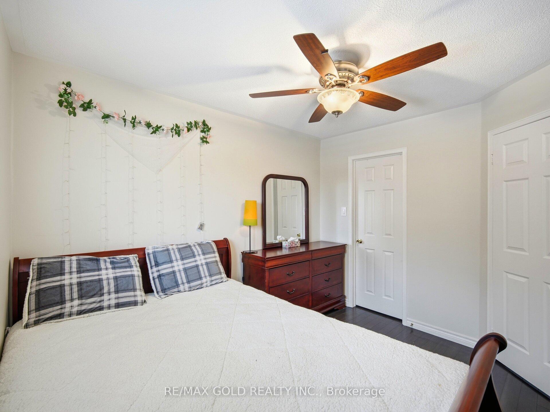 Photo 10 of 151 Clover Bloom Road, Brampton, Sandringham-Wellington — HOMEH