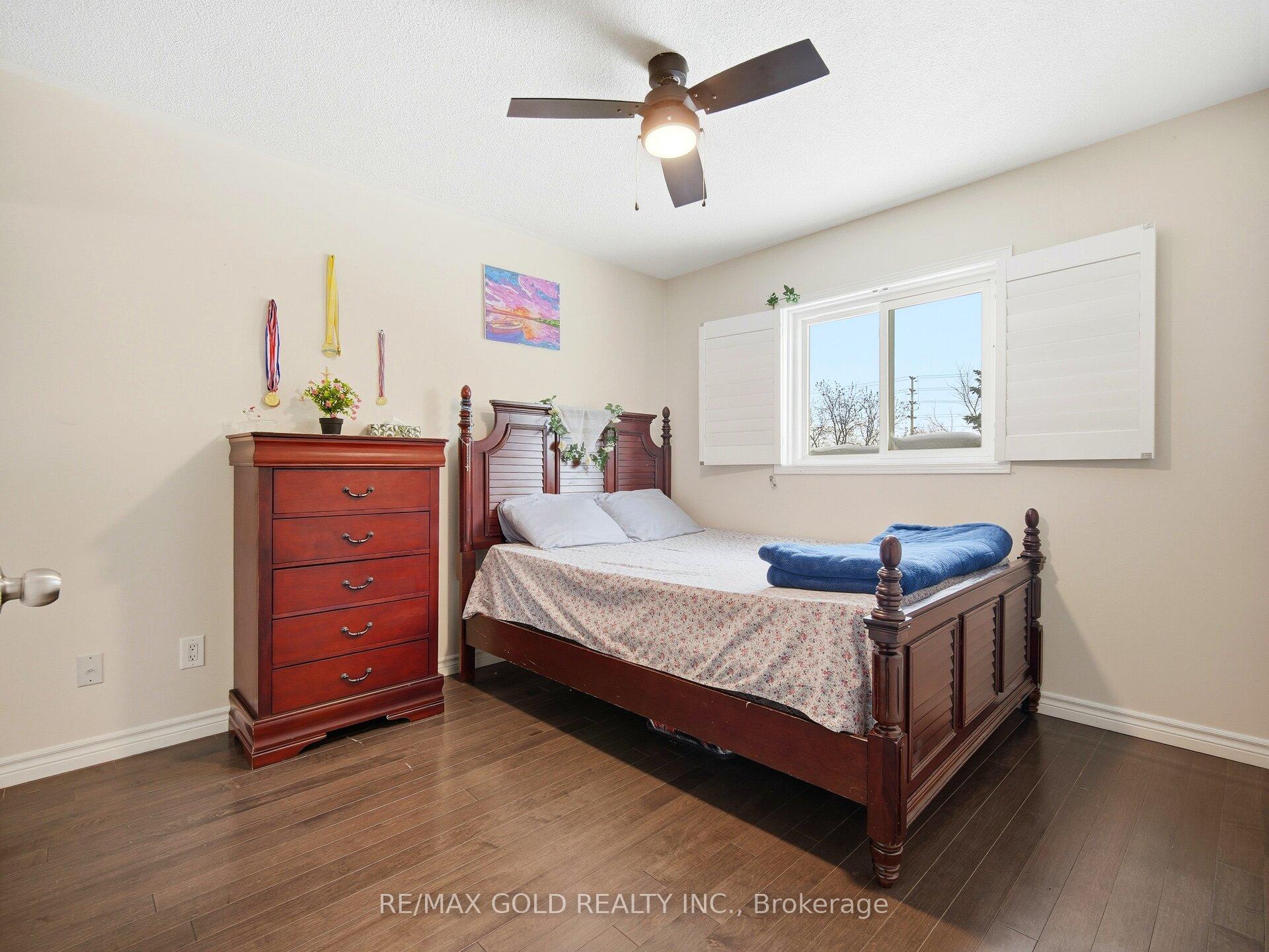 Photo 12 of 151 Clover Bloom Road, Brampton, Sandringham-Wellington — HOMEH