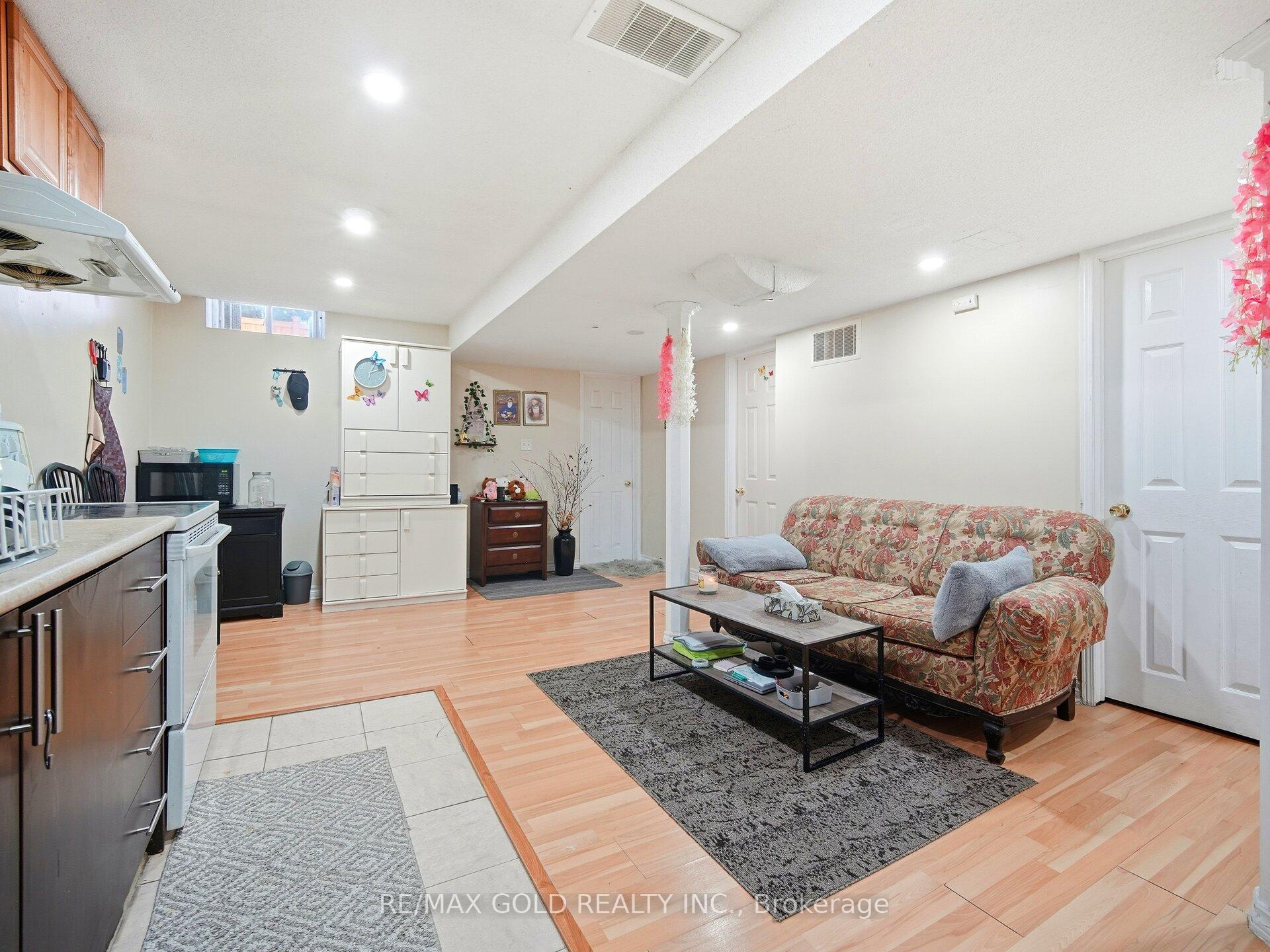 Photo 23 of 151 Clover Bloom Road, Brampton, Sandringham-Wellington — HOMEH