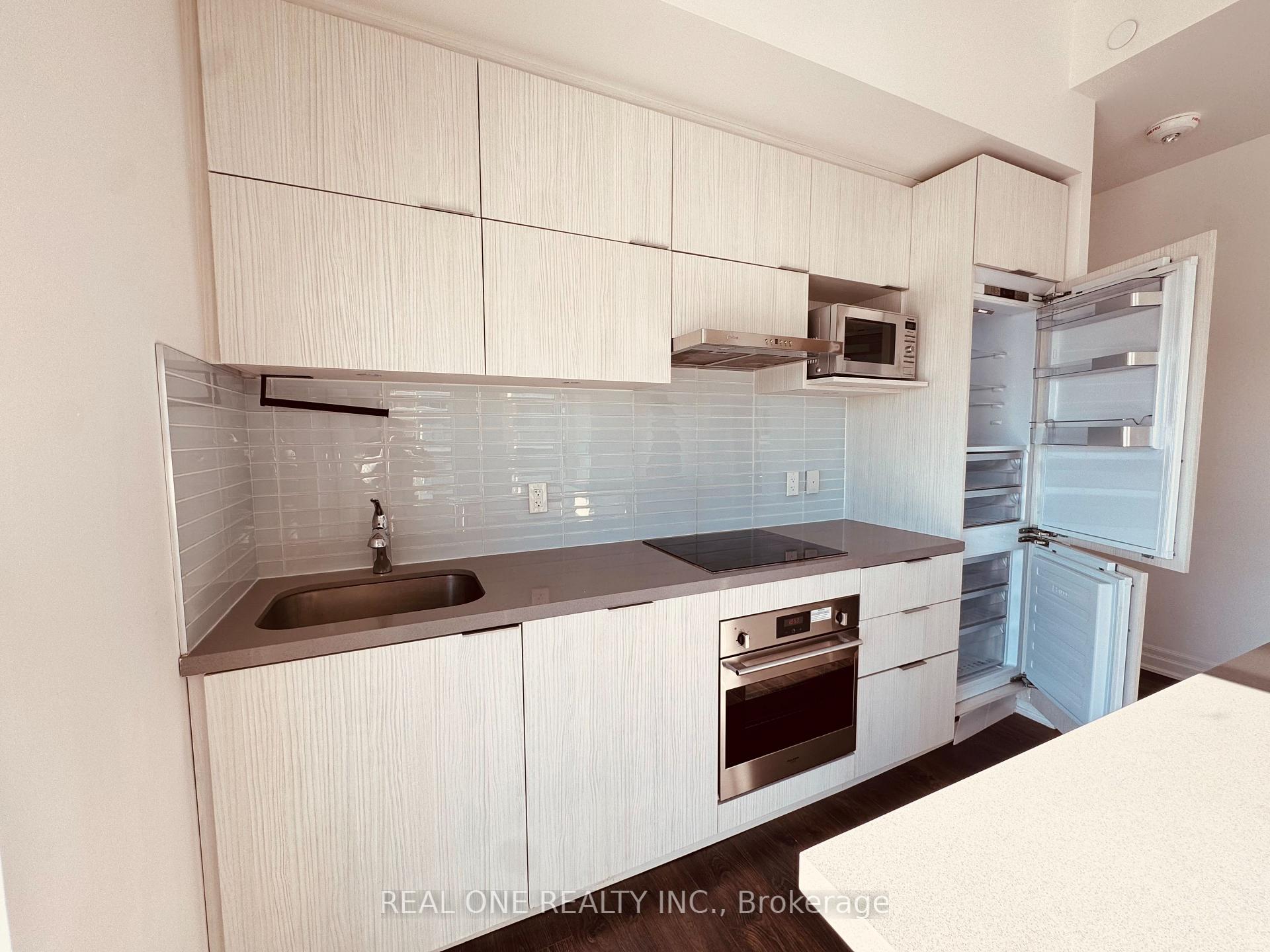 Photo 11 of Unit 402B, 8 Rouge Valley Drive W, Markham, Unionville — HOMEH