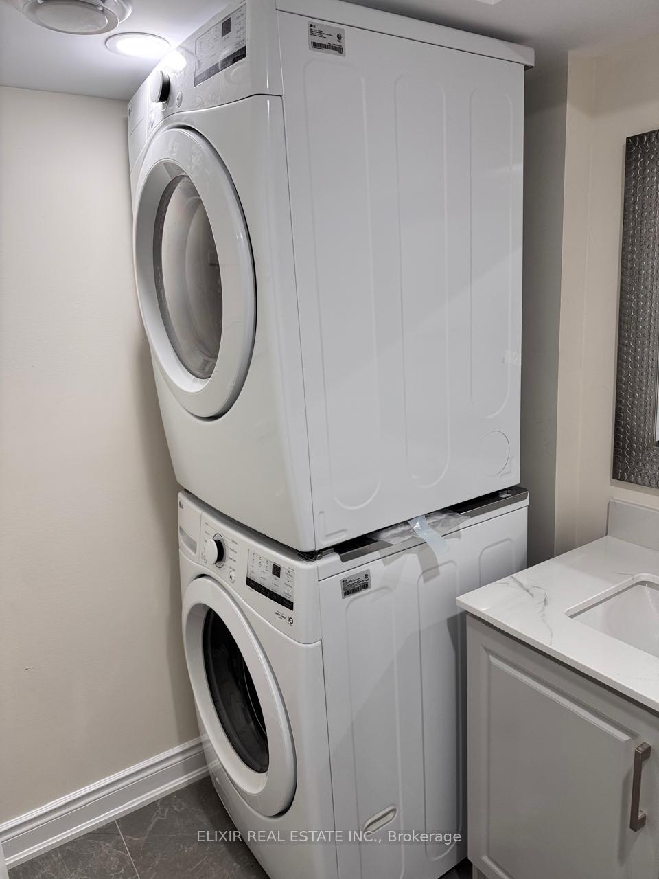 Photo 16 of 13 Kalmia Road, Brampton, Credit Valley — HOMEH