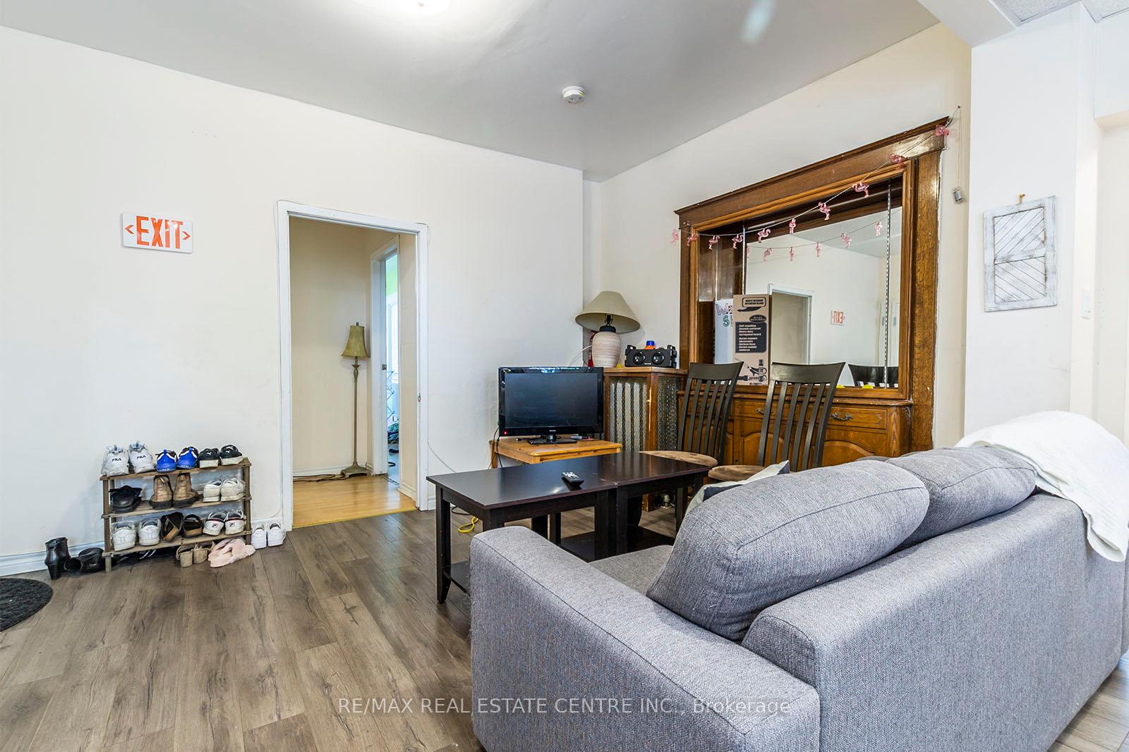 Photo 11 of 133 Albert Street, Waterloo — HOMEH