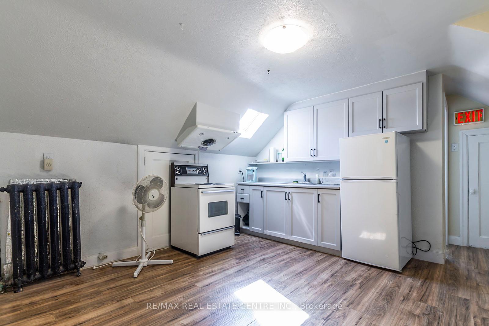 Photo 26 of 133 Albert Street, Waterloo — HOMEH