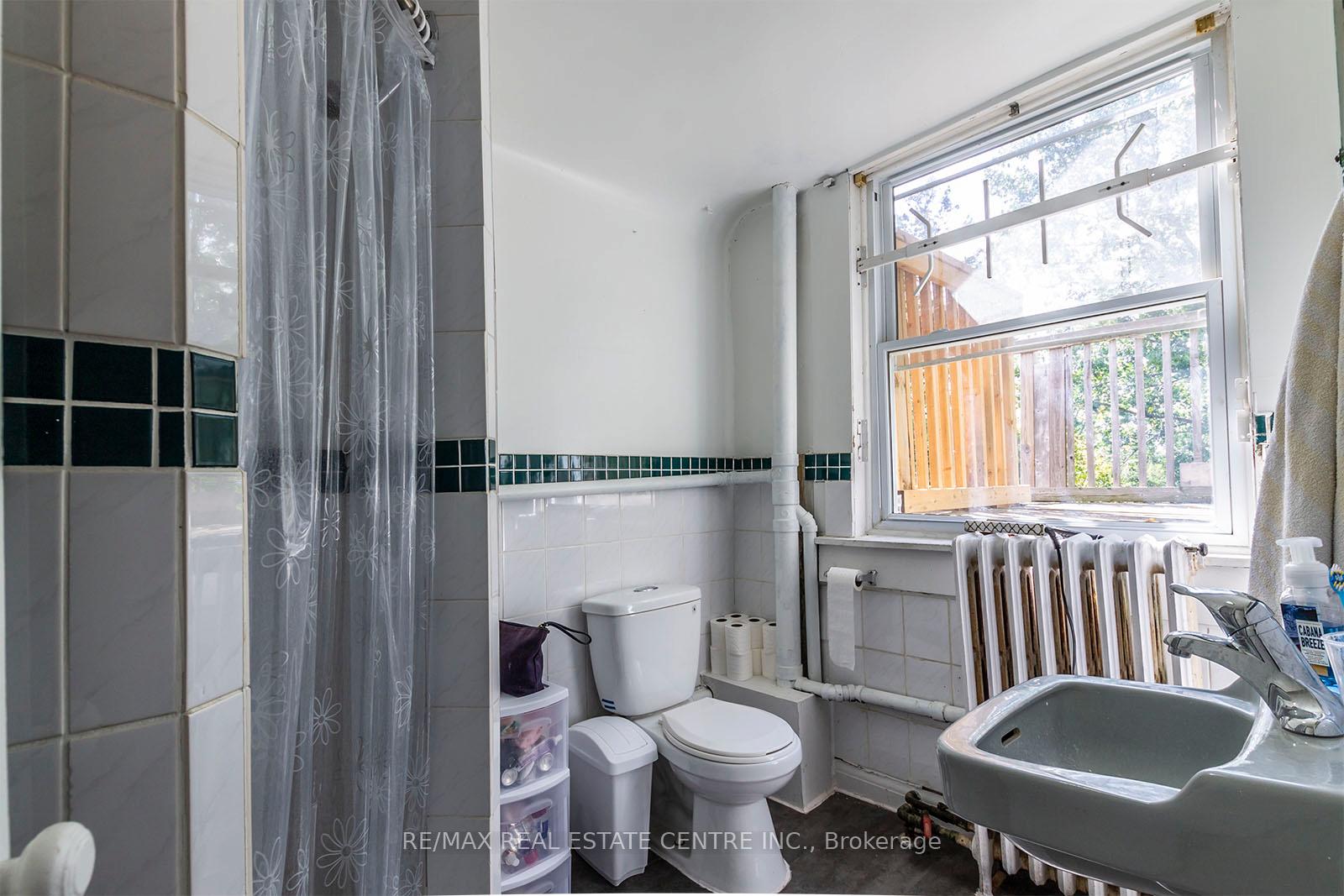 Photo 25 of 133 Albert Street, Waterloo — HOMEH