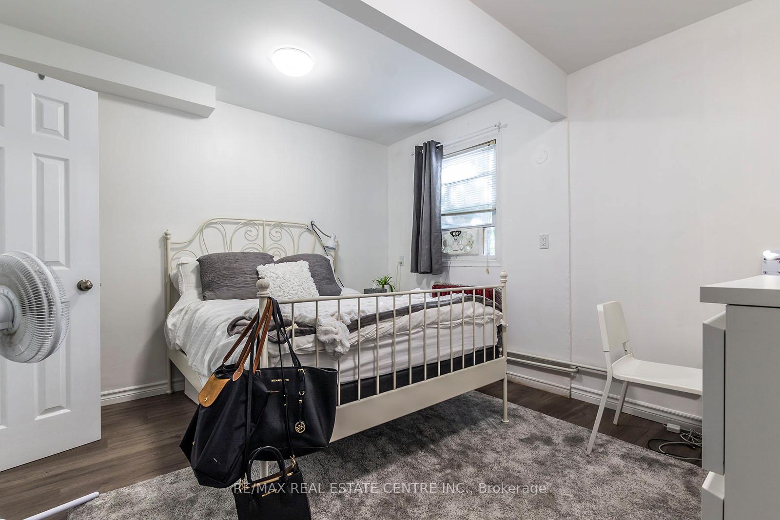 Photo 24 of 133 Albert Street, Waterloo — HOMEH