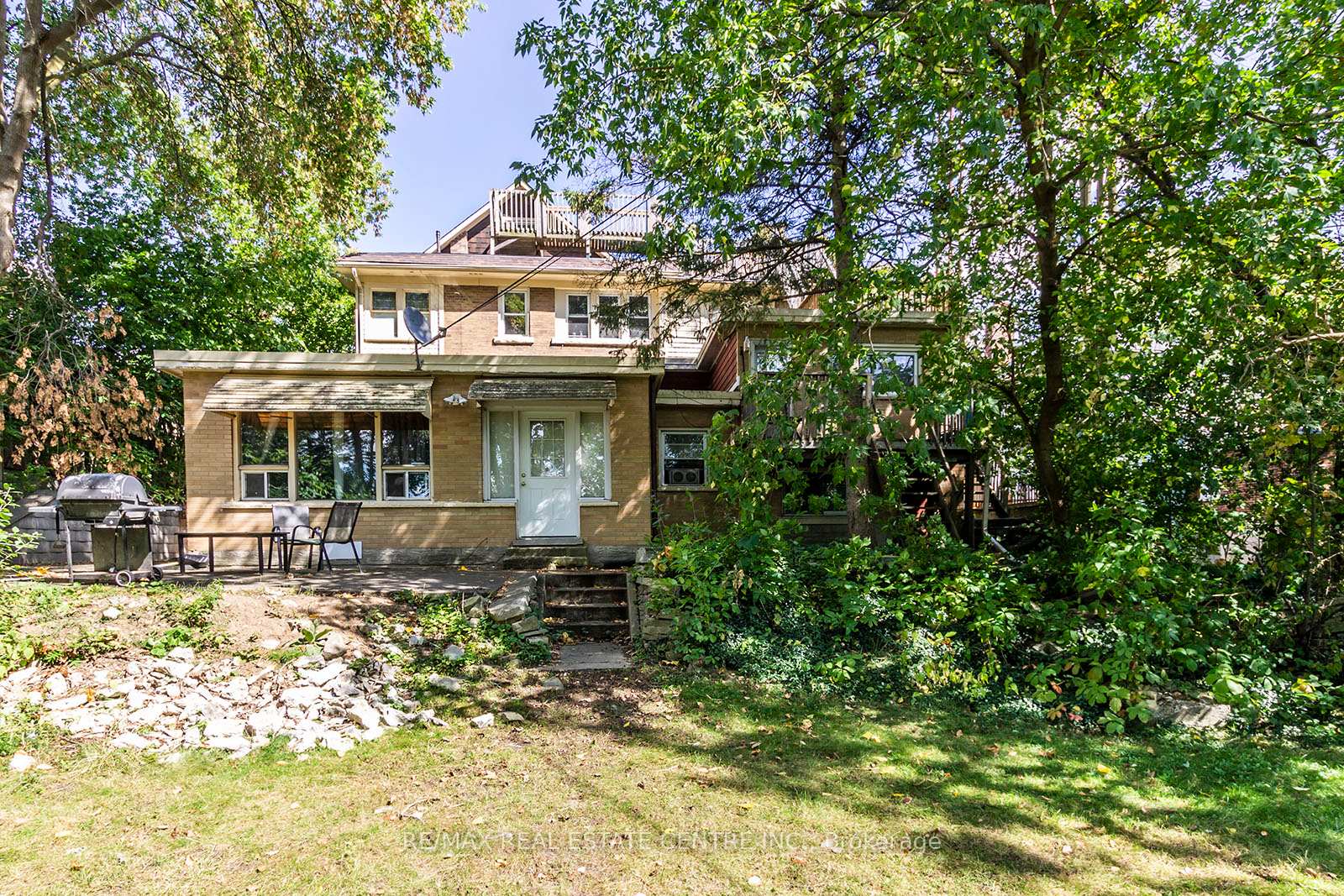 Photo 33 of 133 Albert Street, Waterloo — HOMEH