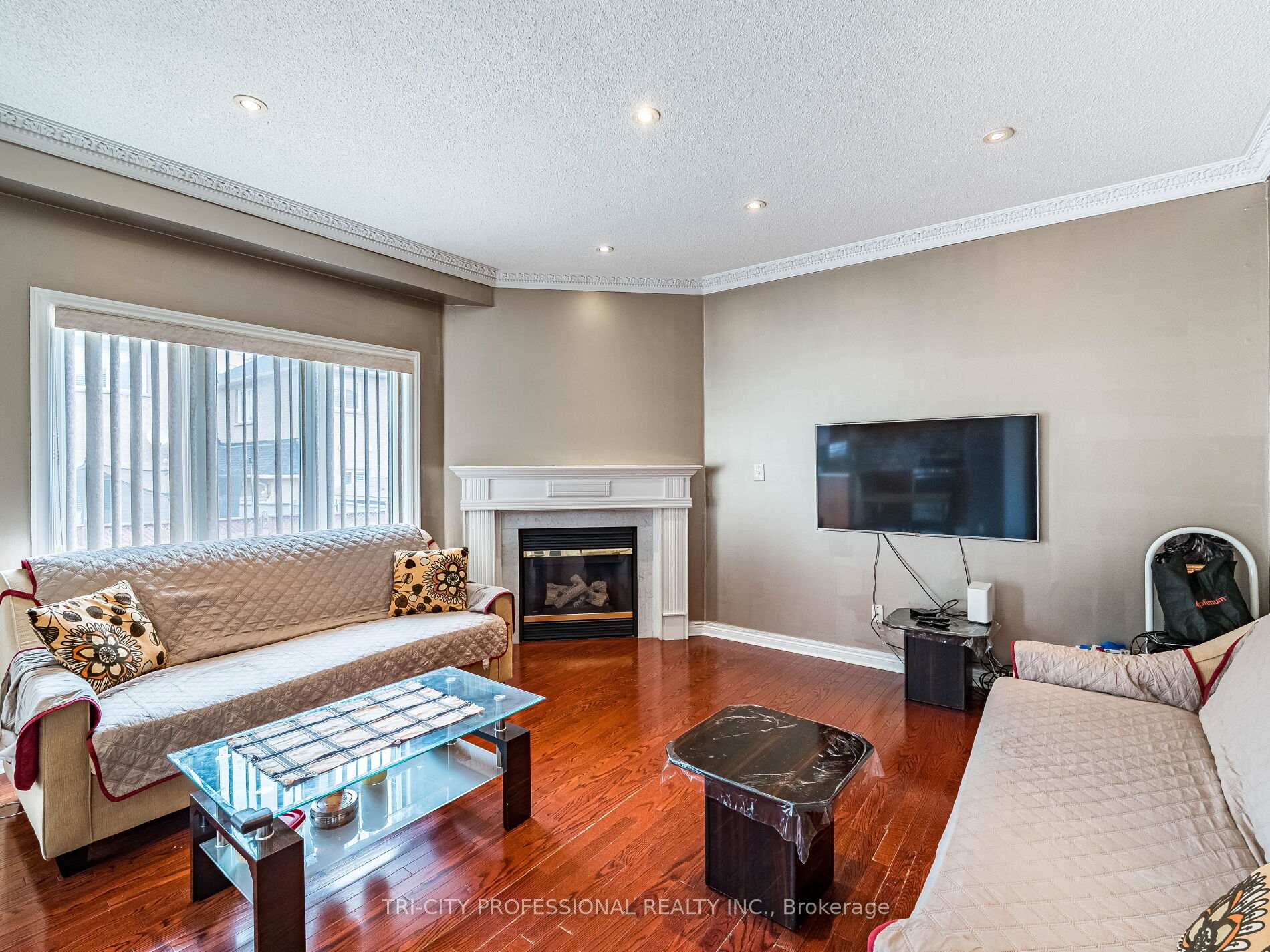Photo 4 of 26 Tangleridge Boulevard, Brampton, Sandringham-Wellington — HOMEH