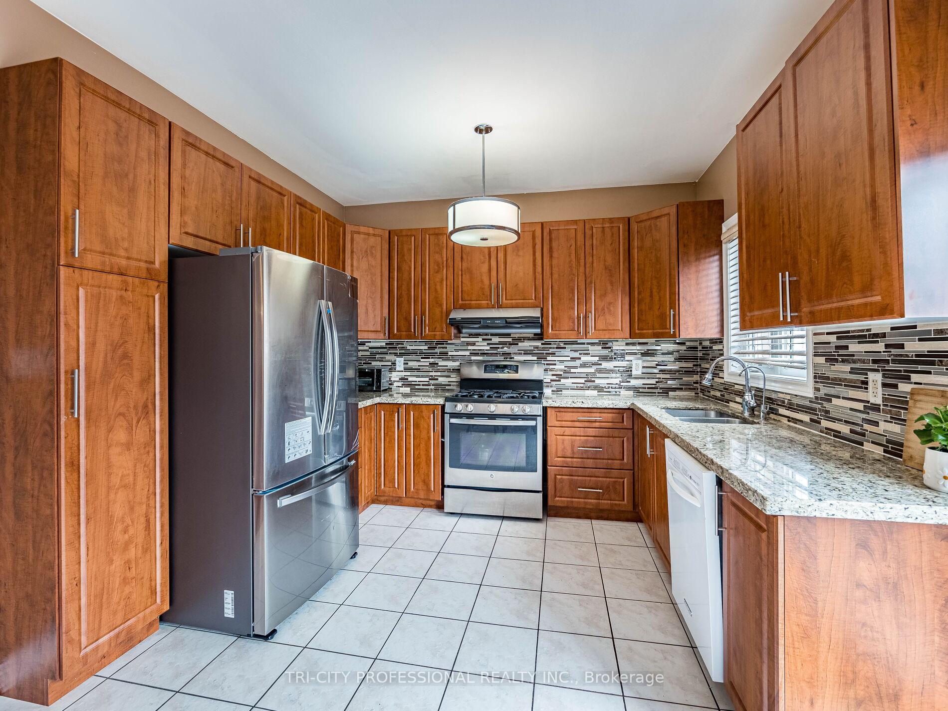 Photo 27 of 26 Tangleridge Boulevard, Brampton, Sandringham-Wellington — HOMEH