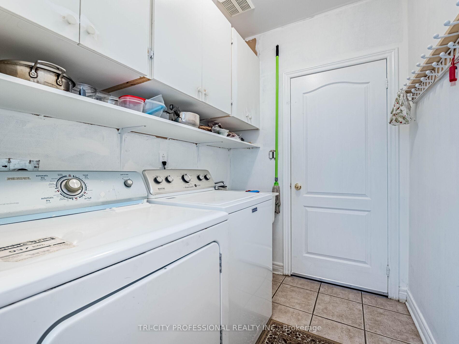 Photo 18 of 26 Tangleridge Boulevard, Brampton, Sandringham-Wellington — HOMEH