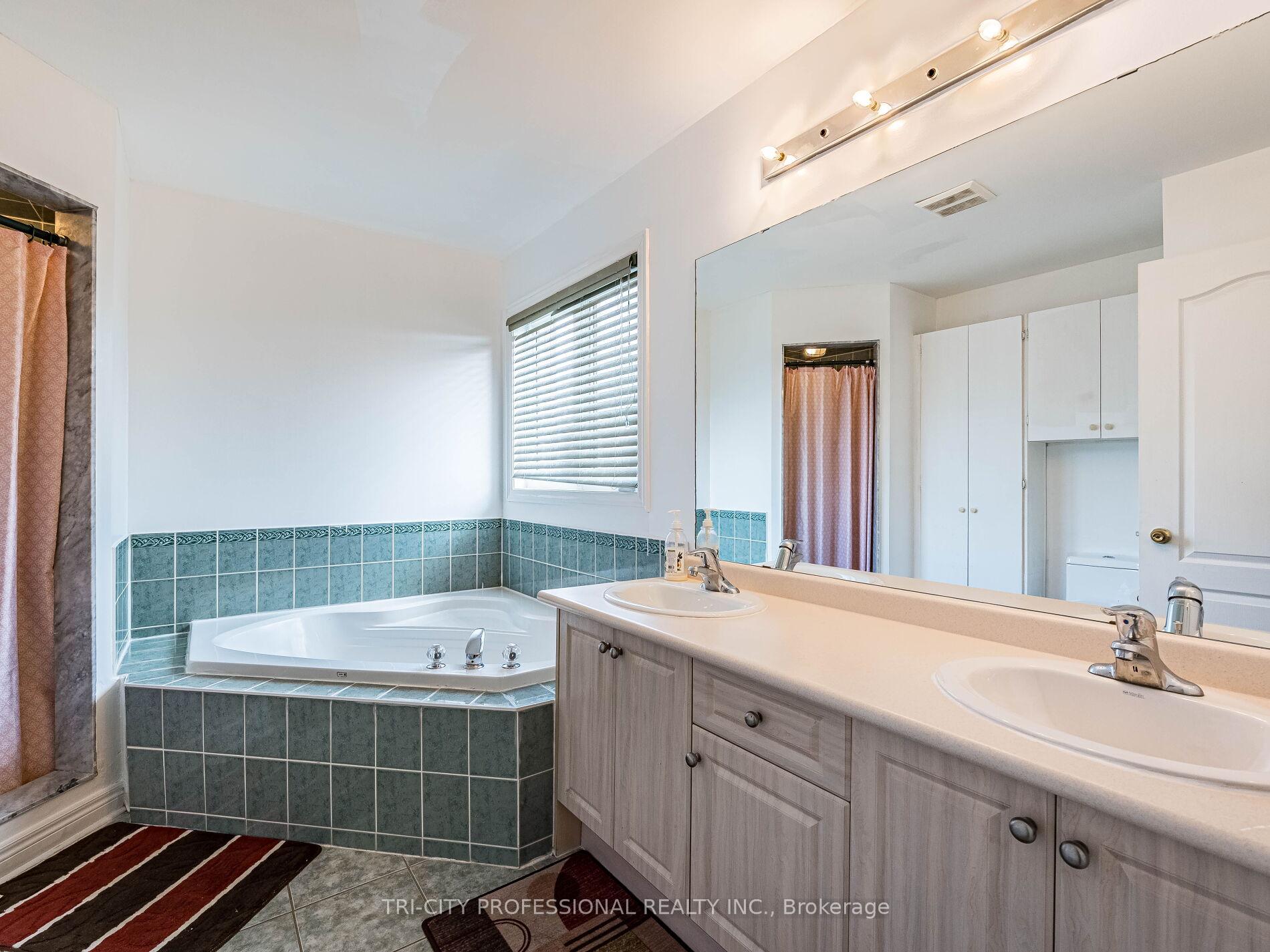 Photo 19 of 26 Tangleridge Boulevard, Brampton, Sandringham-Wellington — HOMEH