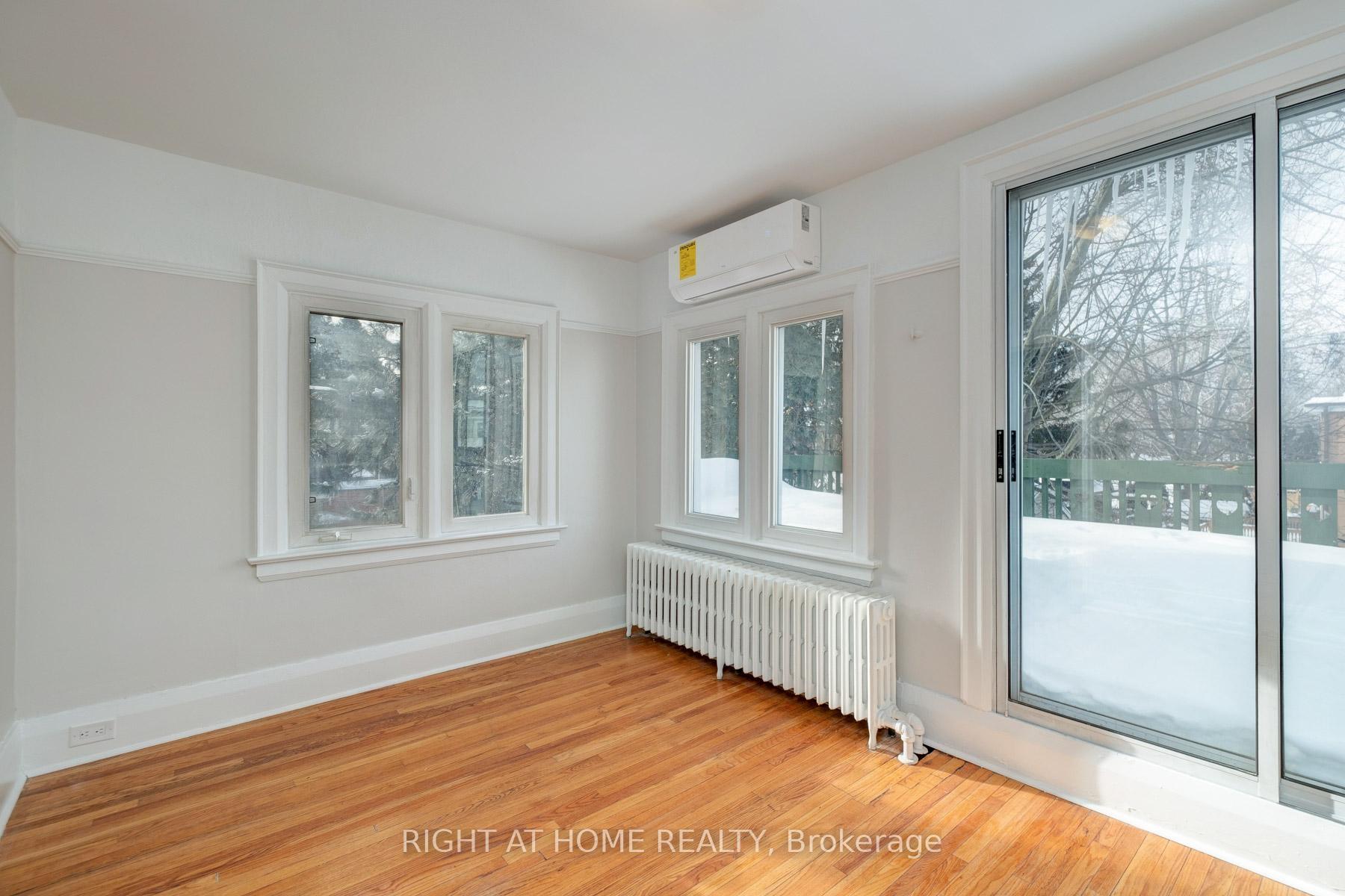 Photo 9 of Unit Upper, 756 Coxwell Avenue, Toronto, Danforth — HOMEH