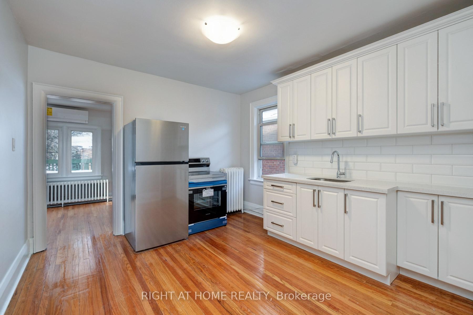 Photo 5 of Unit Upper, 756 Coxwell Avenue, Toronto, Danforth — HOMEH