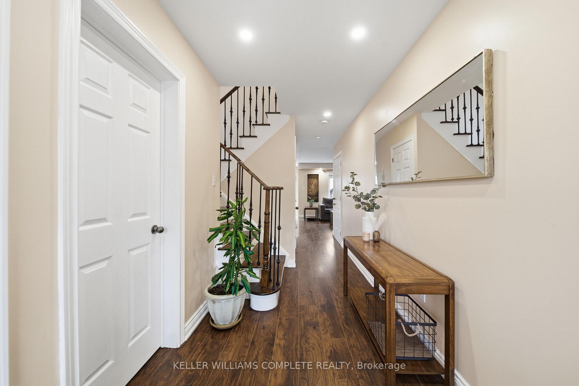 Photo 6 of 31 Gowland Drive, Hamilton, Binbrook — HOMEH