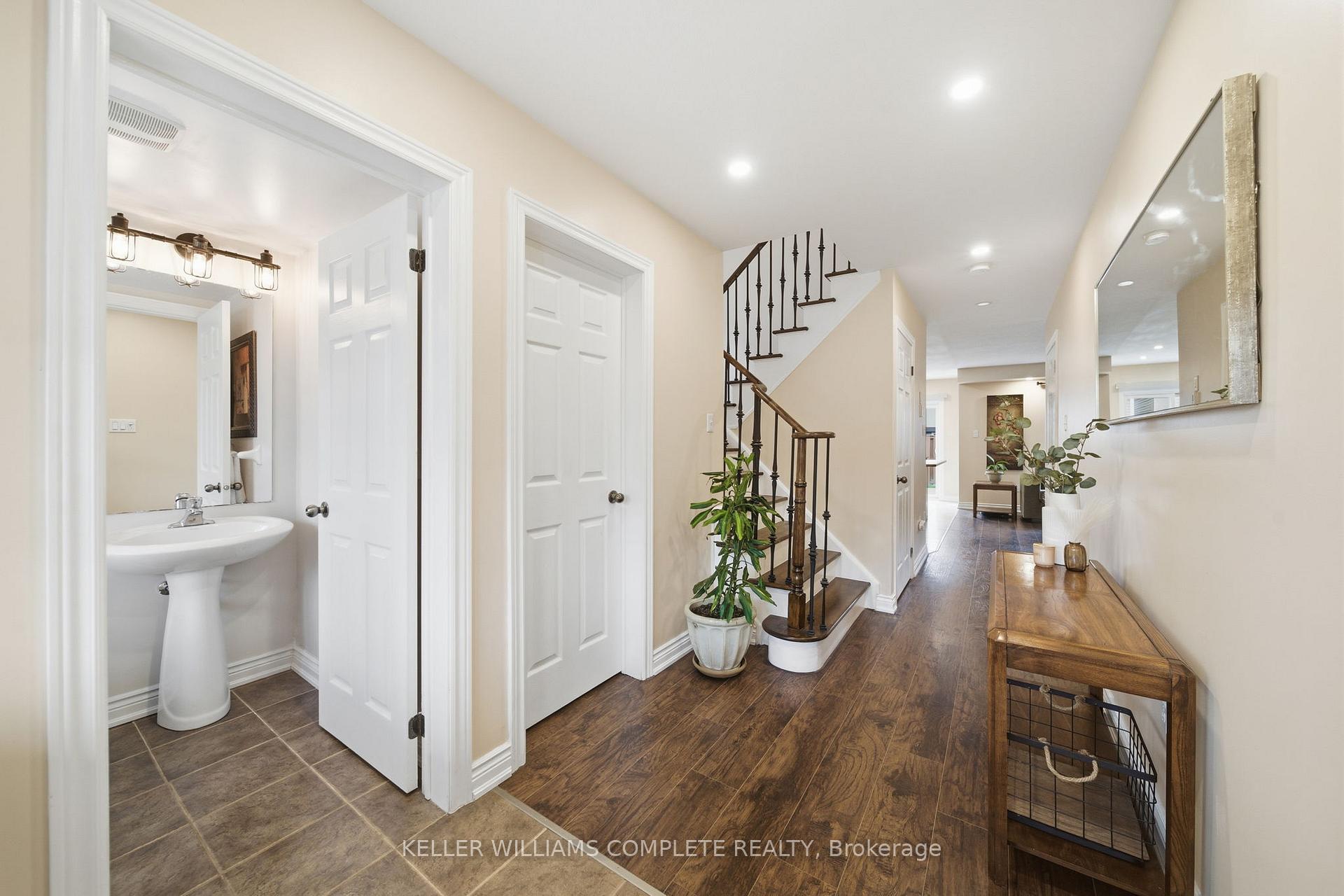 Photo 7 of 31 Gowland Drive, Hamilton, Binbrook — HOMEH