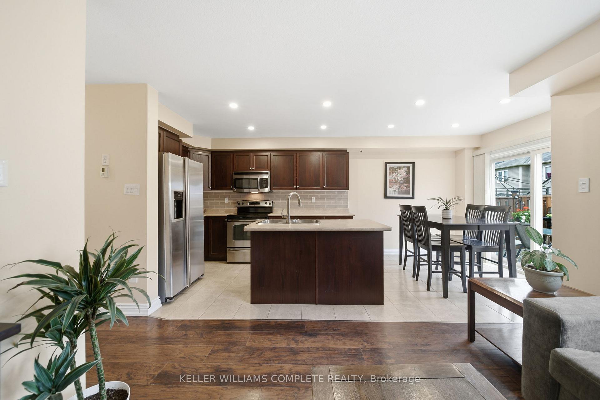 Photo 9 of 31 Gowland Drive, Hamilton, Binbrook — HOMEH