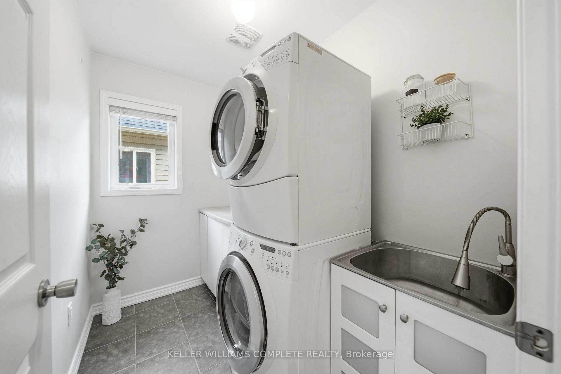 Photo 16 of 31 Gowland Drive, Hamilton, Binbrook — HOMEH