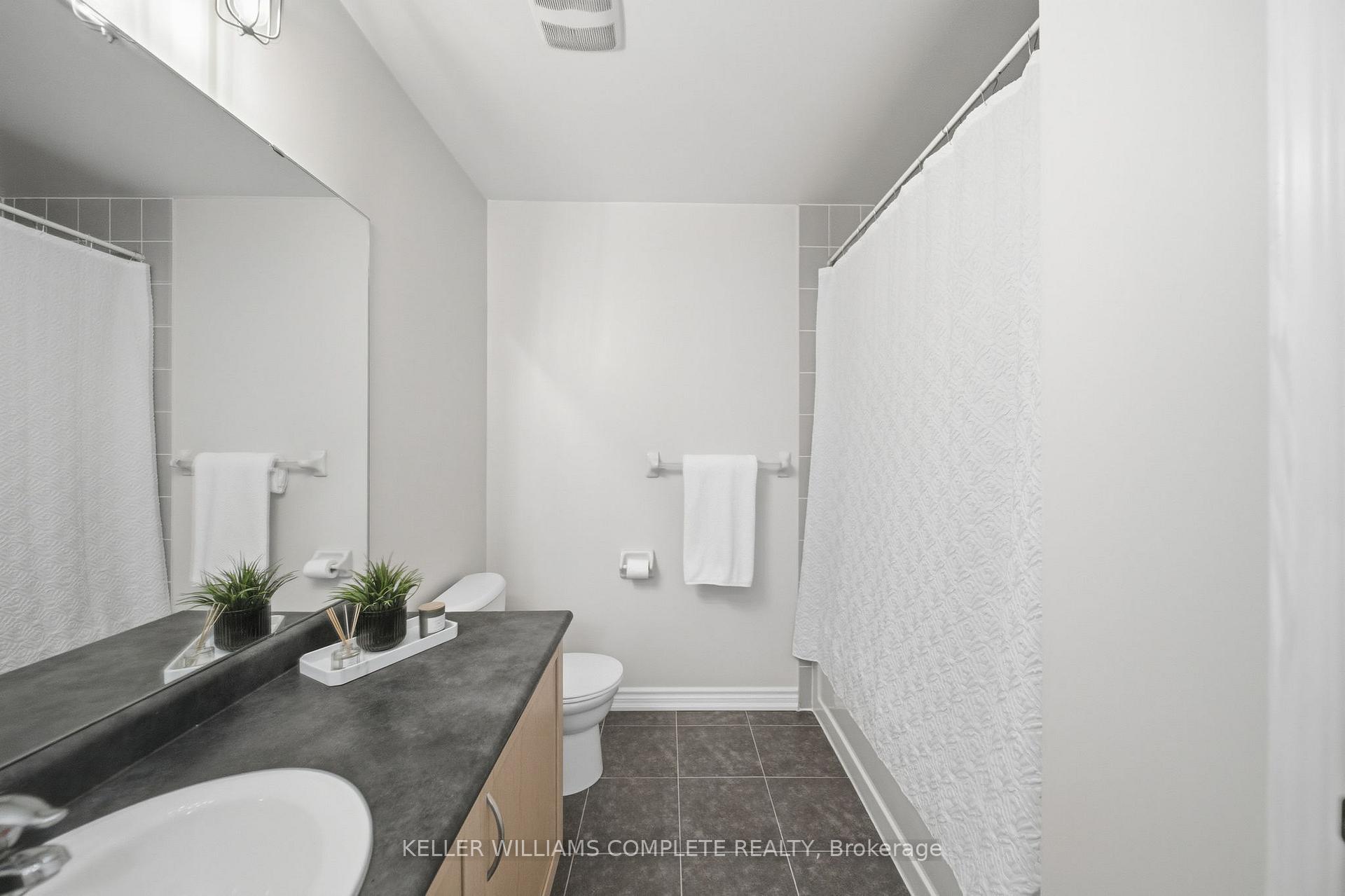 Photo 17 of 31 Gowland Drive, Hamilton, Binbrook — HOMEH