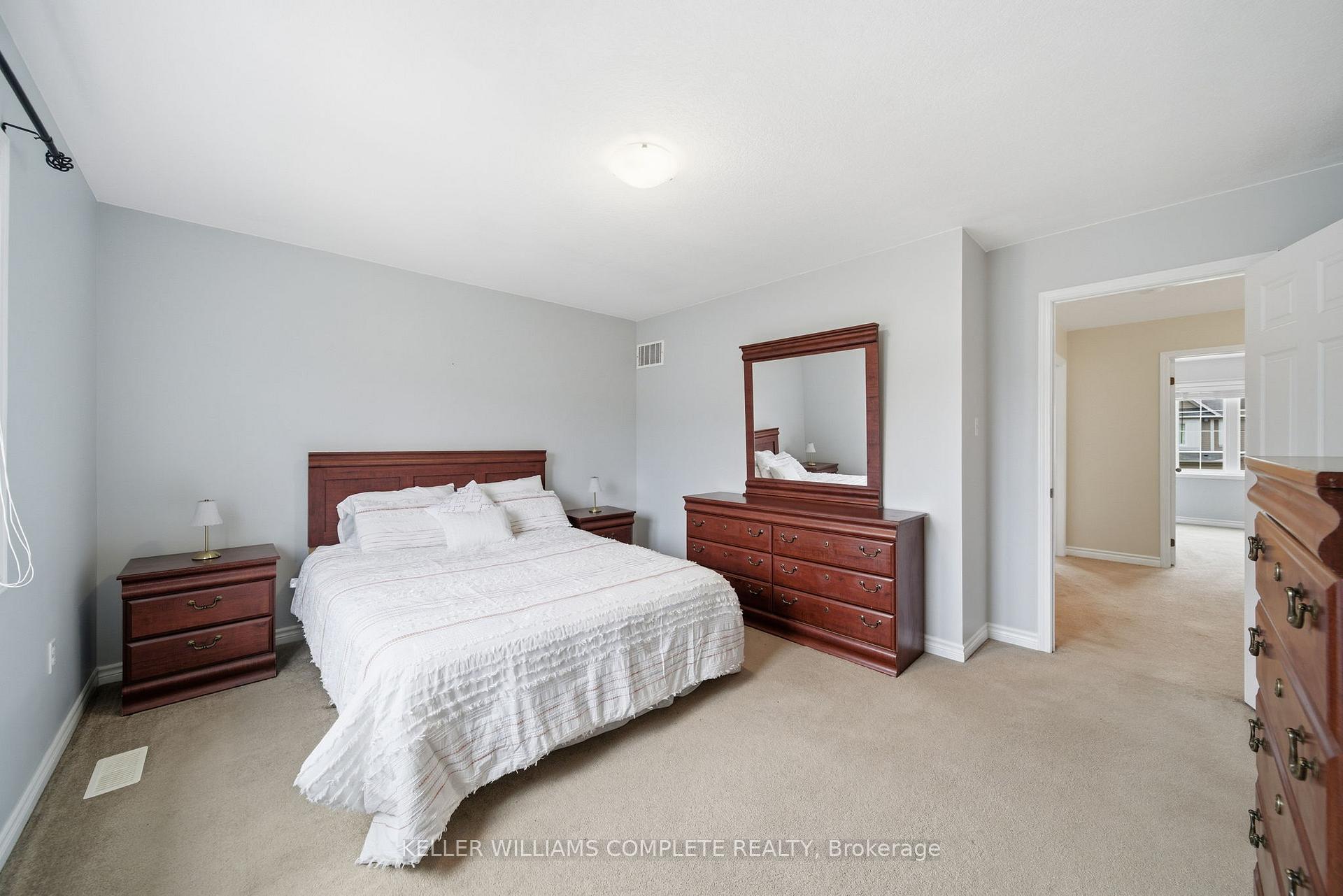 Photo 18 of 31 Gowland Drive, Hamilton, Binbrook — HOMEH