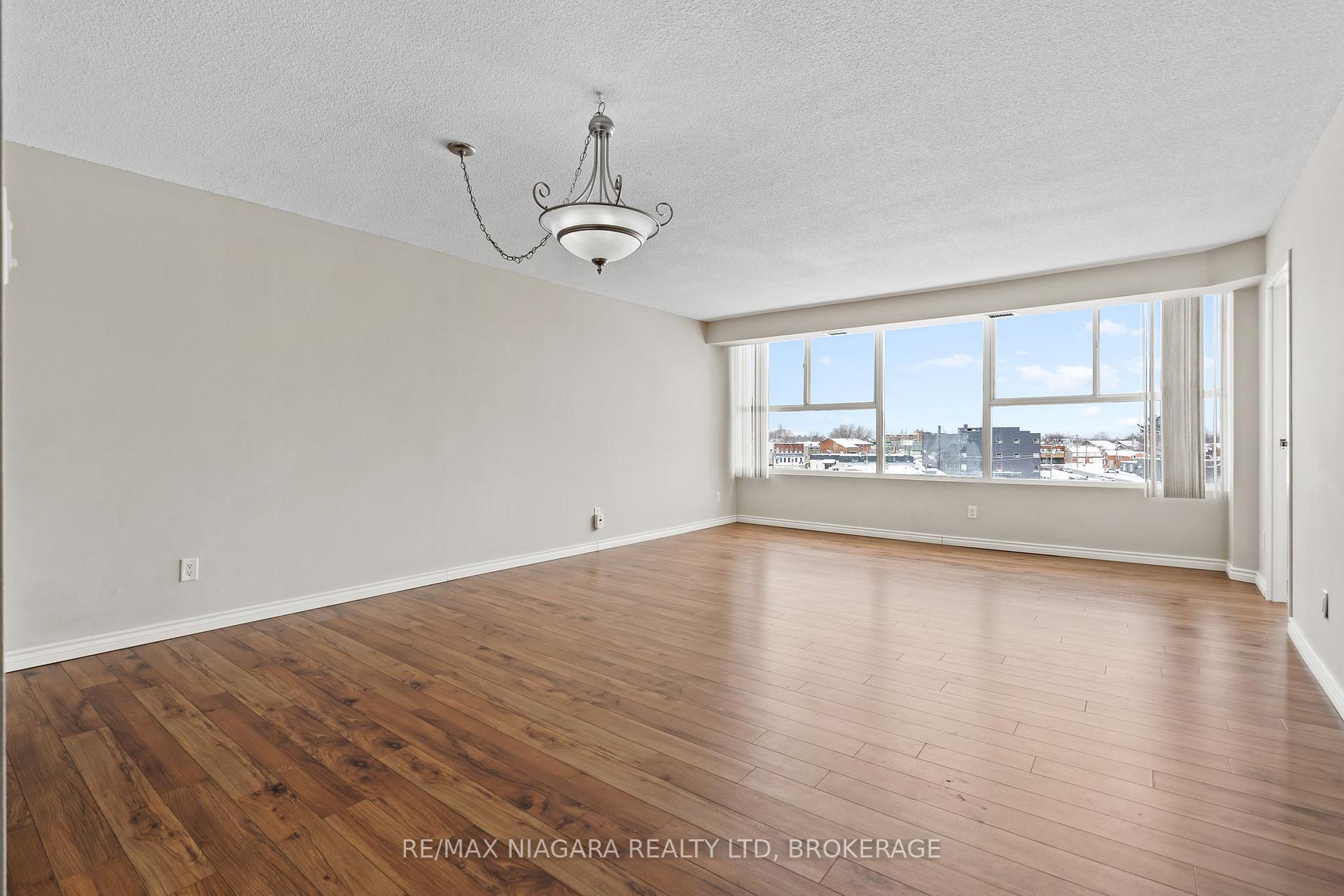 Front of Unit 502, 7 Gale Crescent
