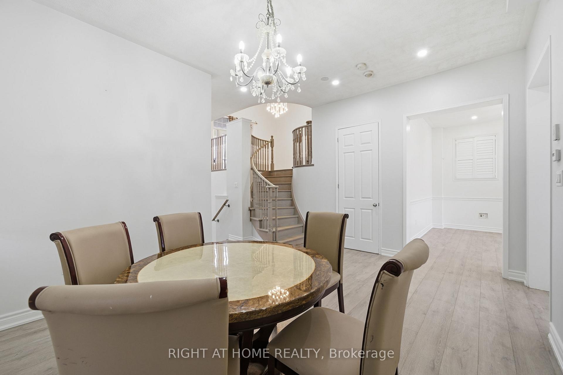 Photo 8 of Unit Main & Second Floor, 265 South Ocean Drive, Oshawa, Windfields — HOMEH