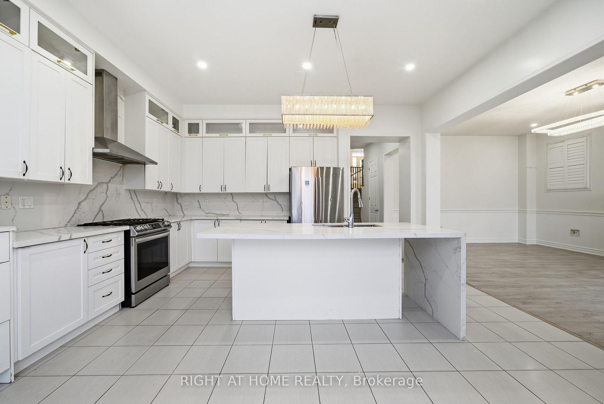 Photo 10 of Unit Main & Second Floor, 265 South Ocean Drive, Oshawa, Windfields — HOMEH