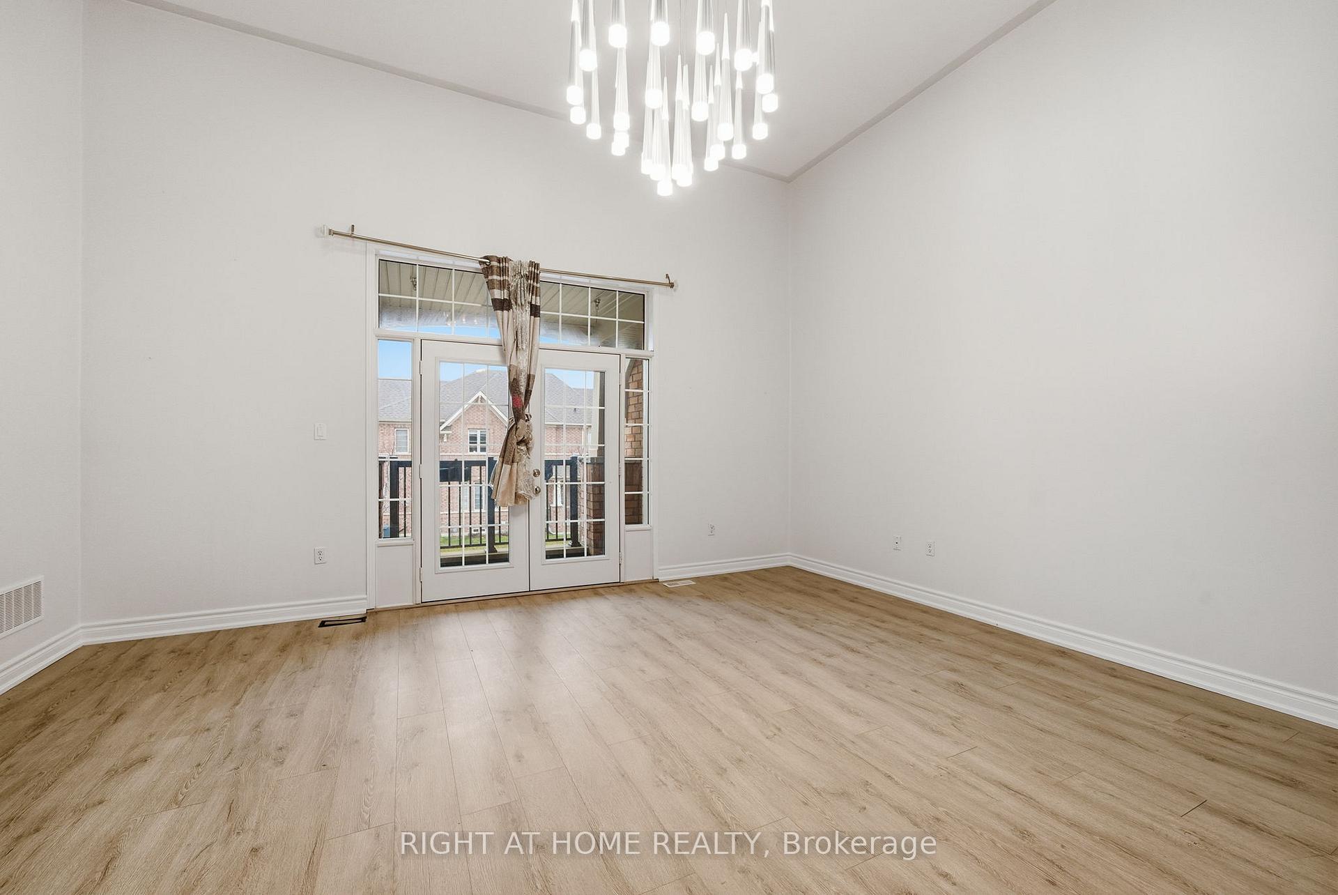Photo 19 of Unit Main & Second Floor, 265 South Ocean Drive, Oshawa, Windfields — HOMEH