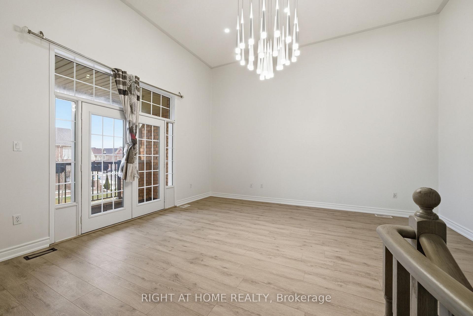 Photo 21 of Unit Main & Second Floor, 265 South Ocean Drive, Oshawa, Windfields — HOMEH